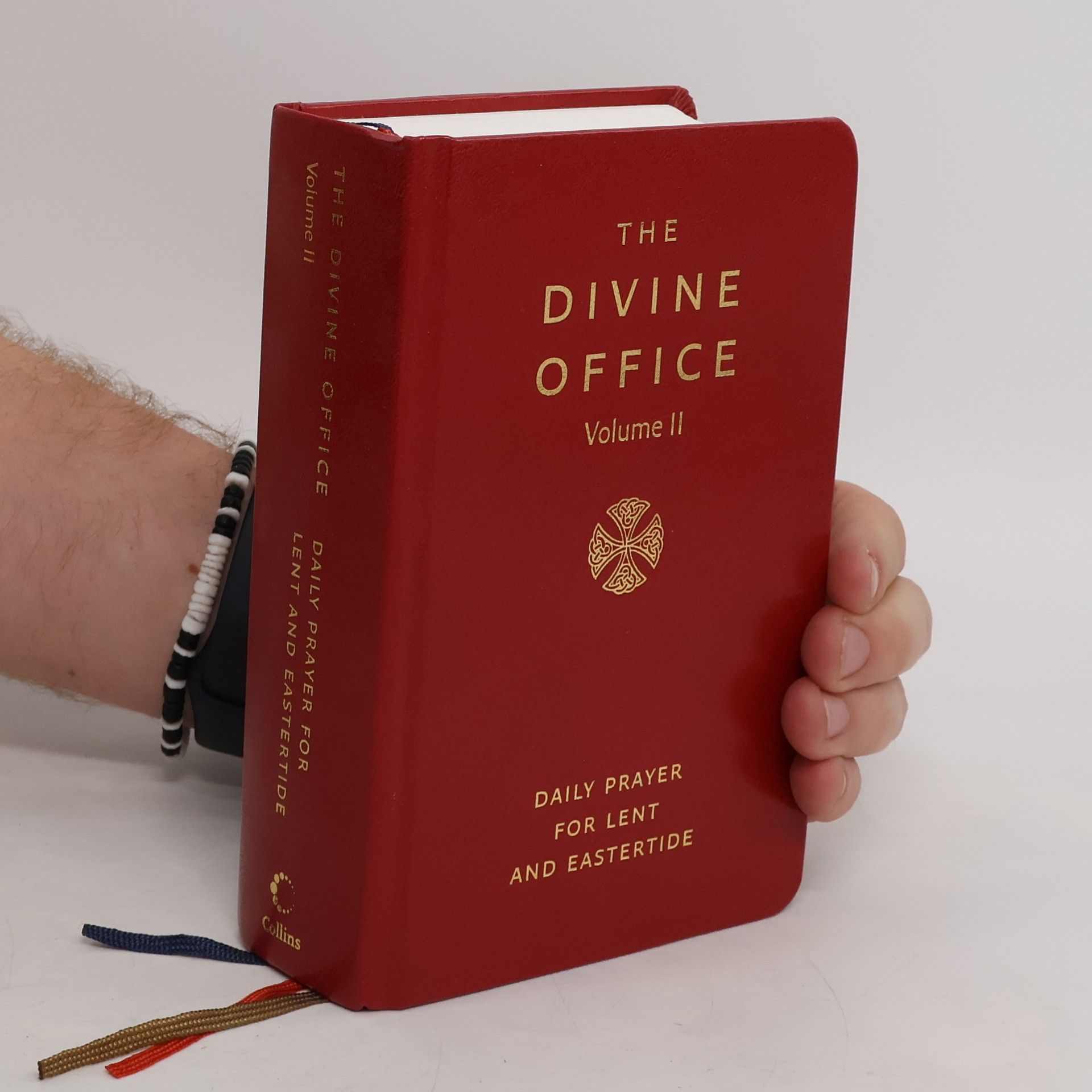 kolektiv The Divine Office II