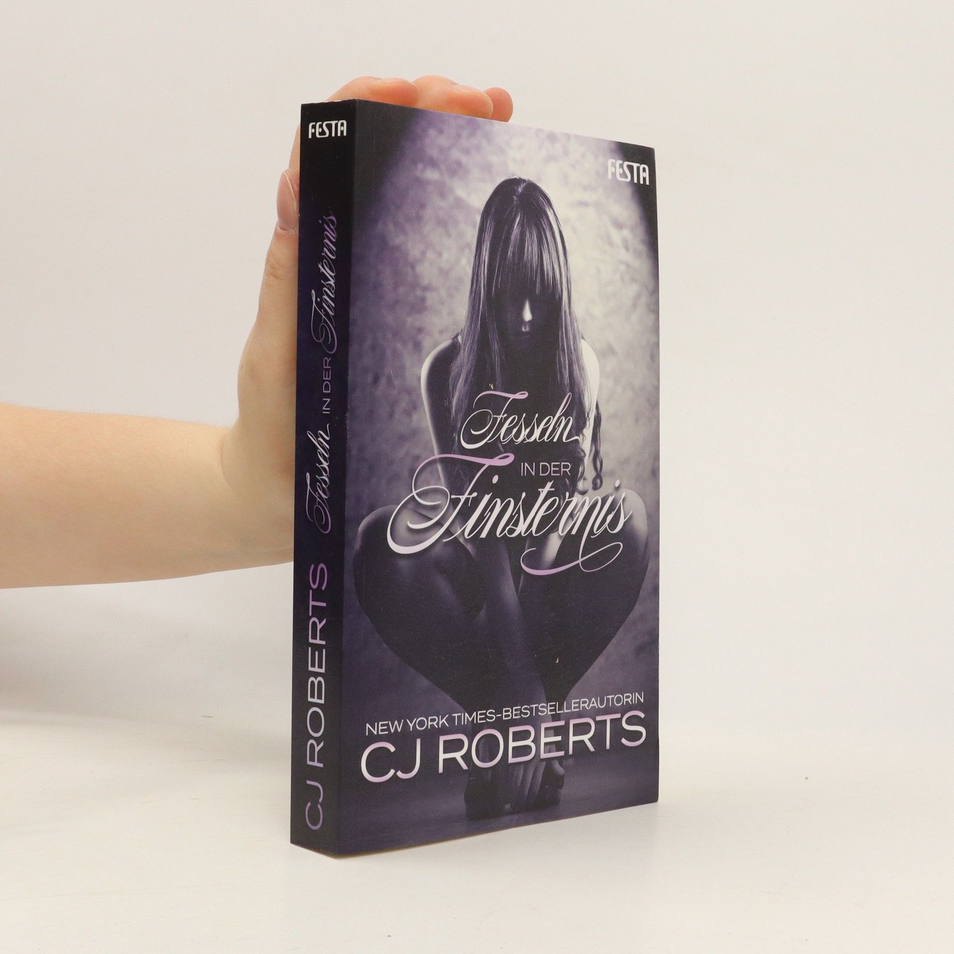 CJ Roberts Fesseln in der Finsternis