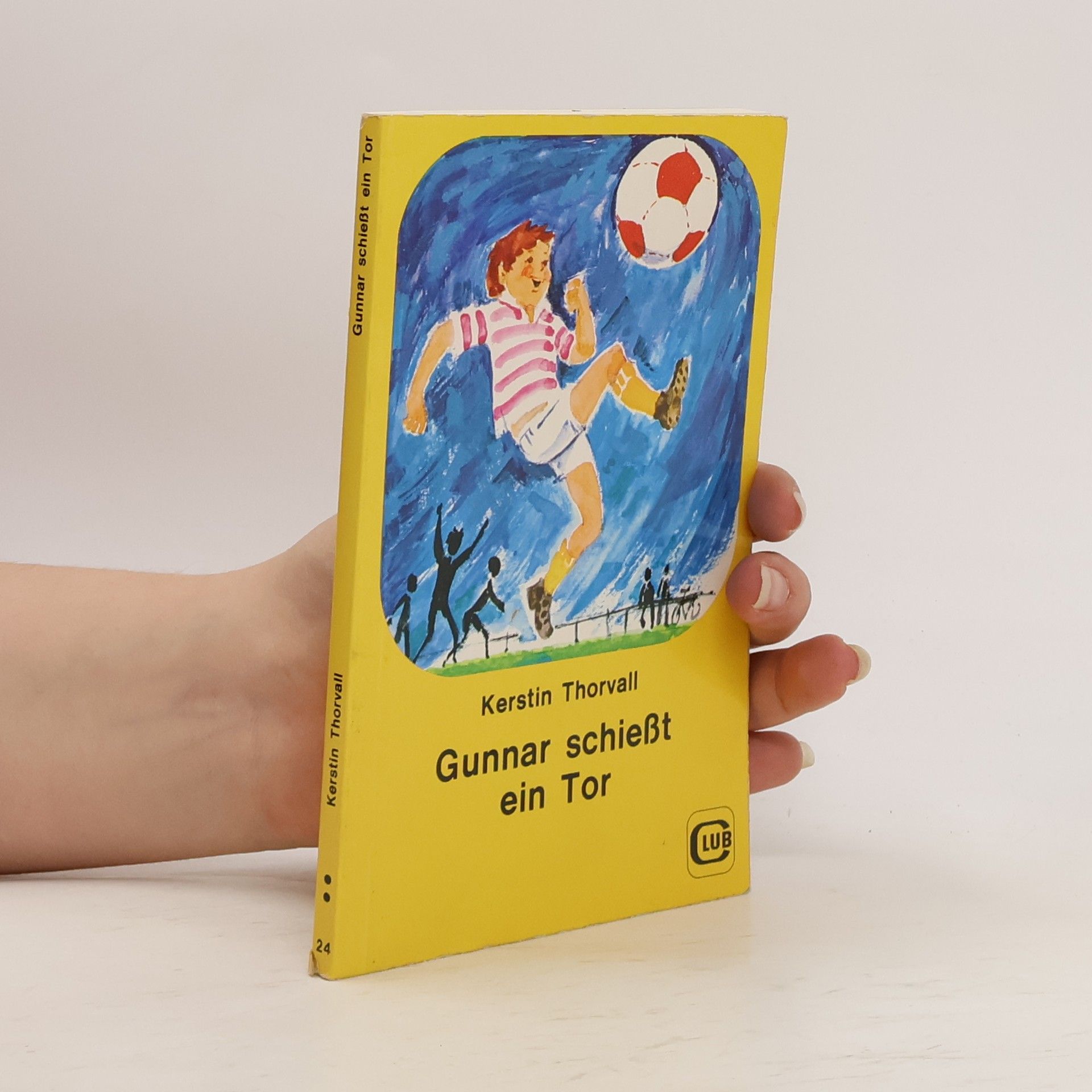 Kerstin Thorvall Gunnar schiesst ein Tor