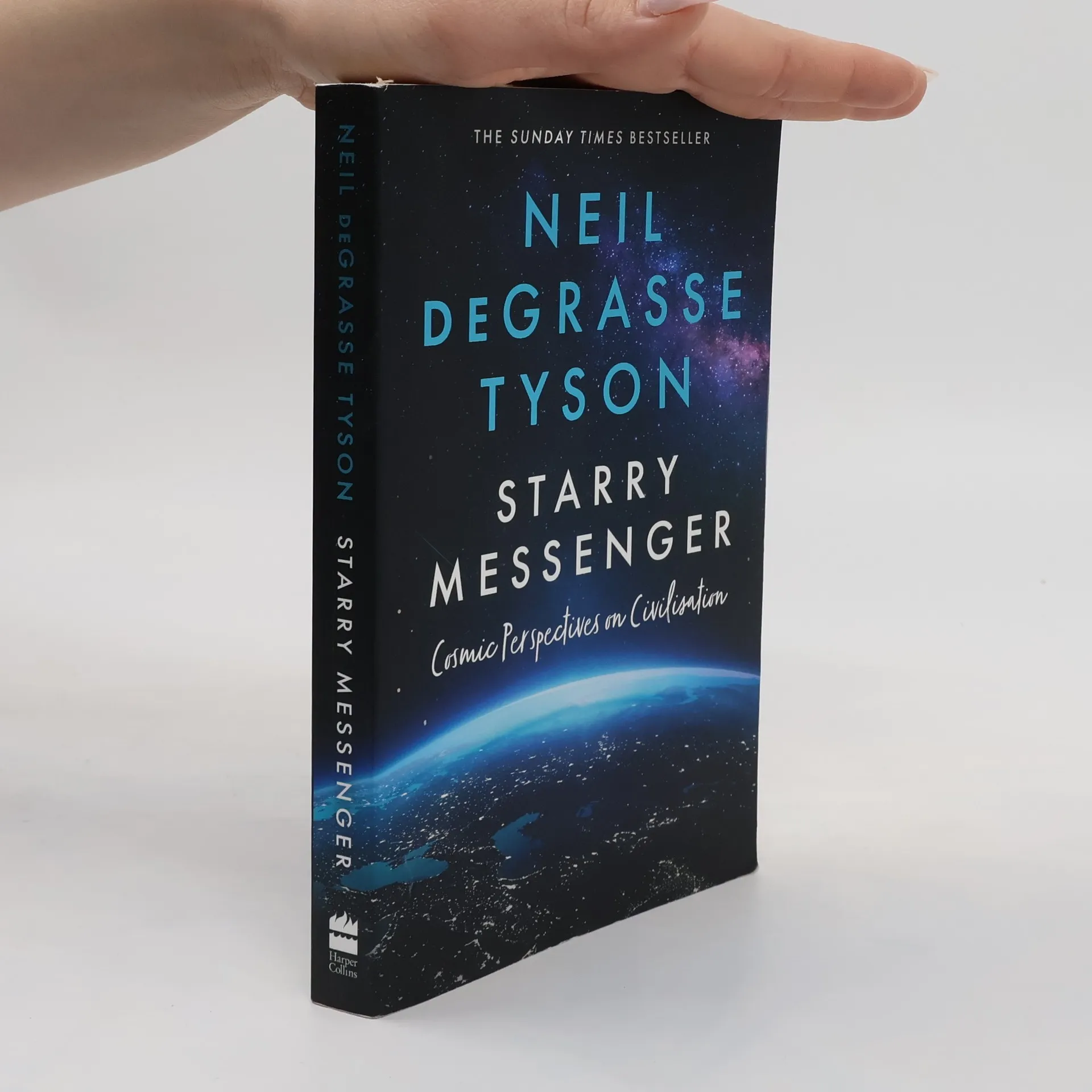 Starry Messenger : Cosmic Perspectives on Civilisation | Book | Paperback | Neil deGrasse Tyson | EN