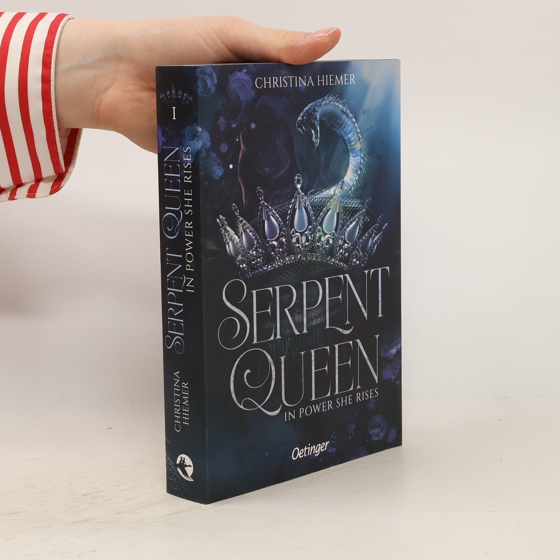 Christina Hiemer In Power She Rises / Serpent Queen Bd.1