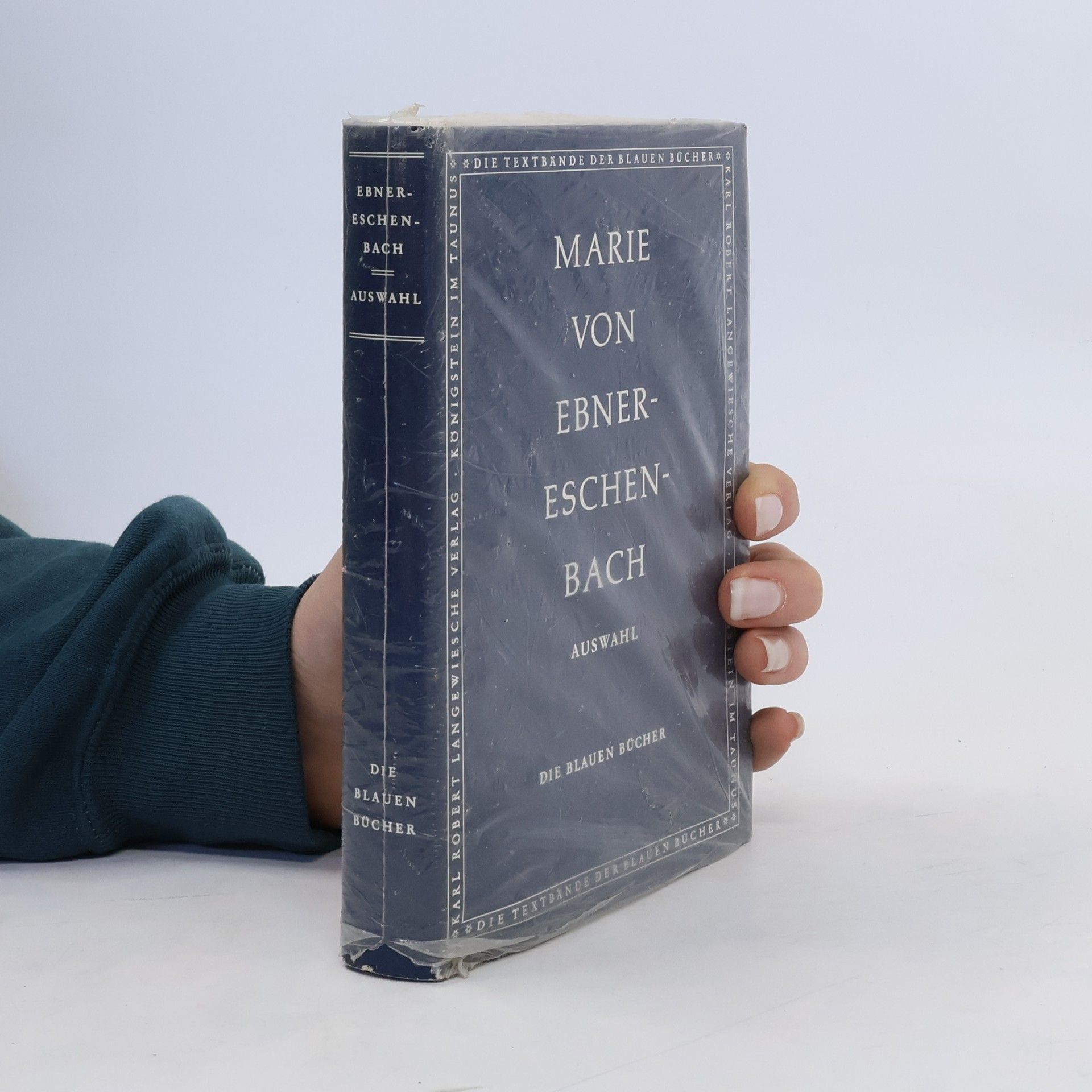 kolektiv Marie von Ebner-Eschenbach