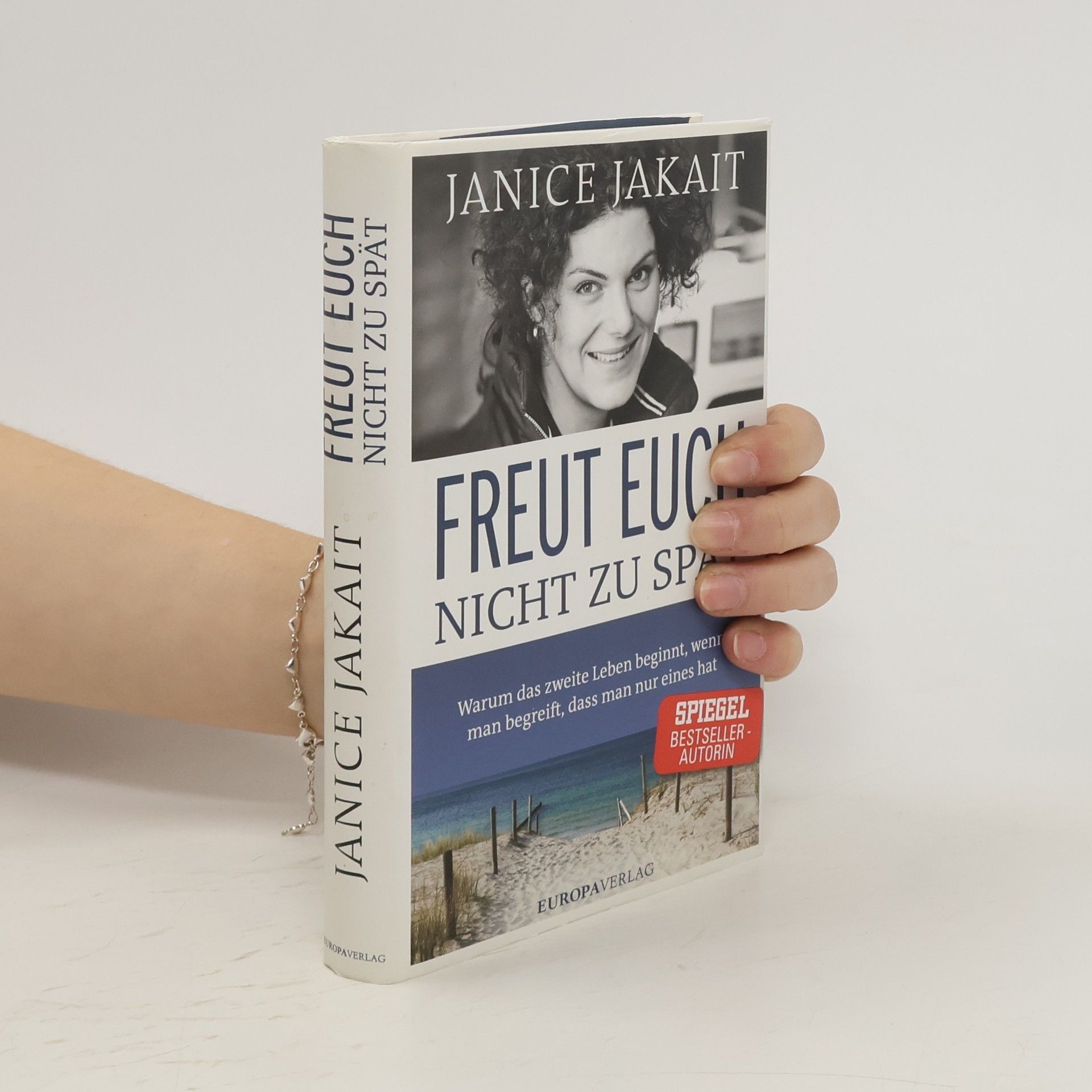 Janice Jakait Freut euch nicht zu spät
