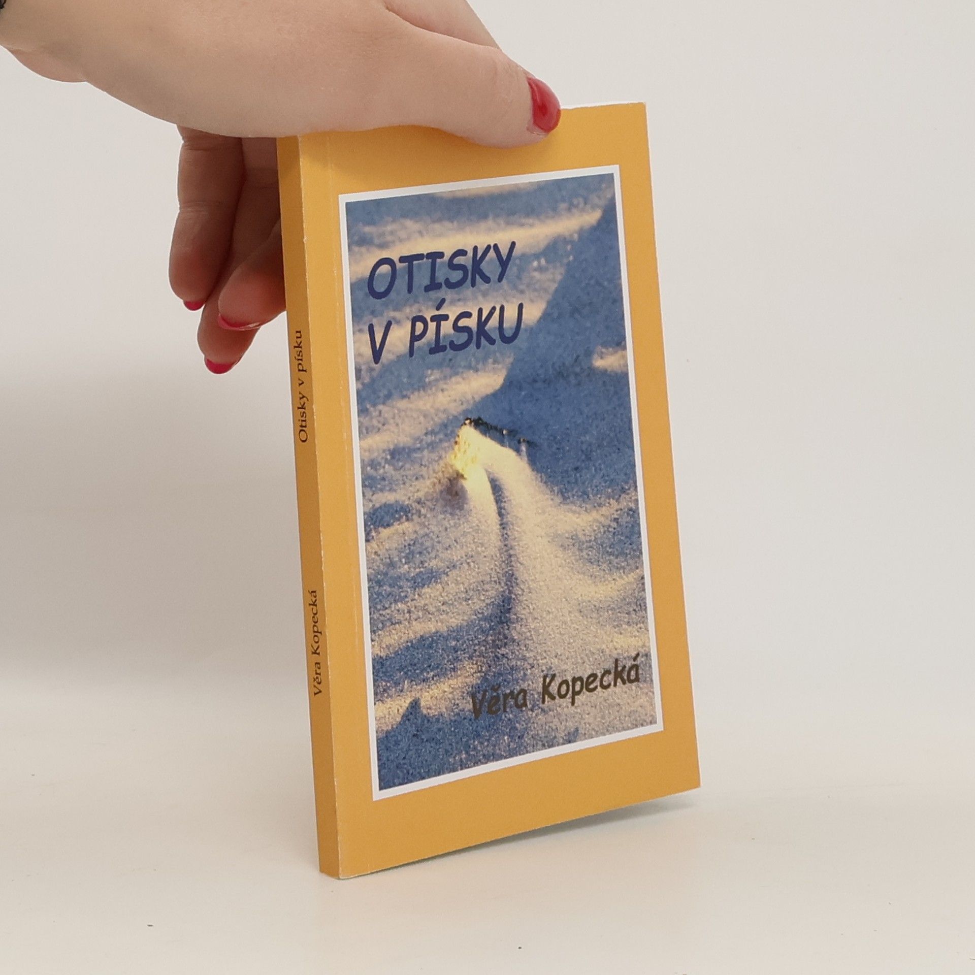 Věra Kopecká Otisky v písku