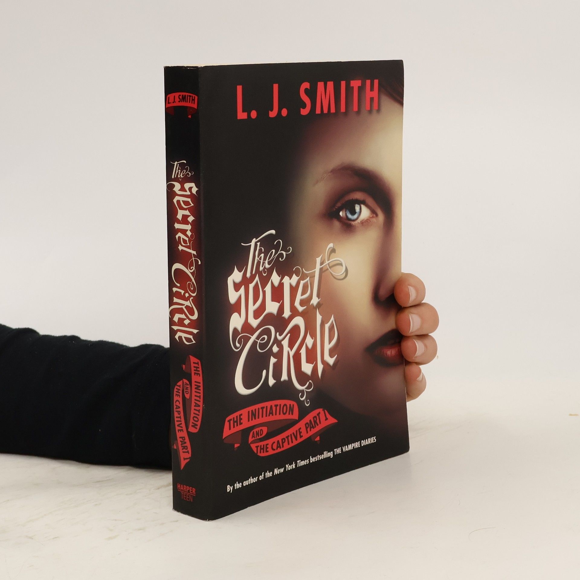 Lisa J. Smith The secret circle : The initiation and The captive Part I