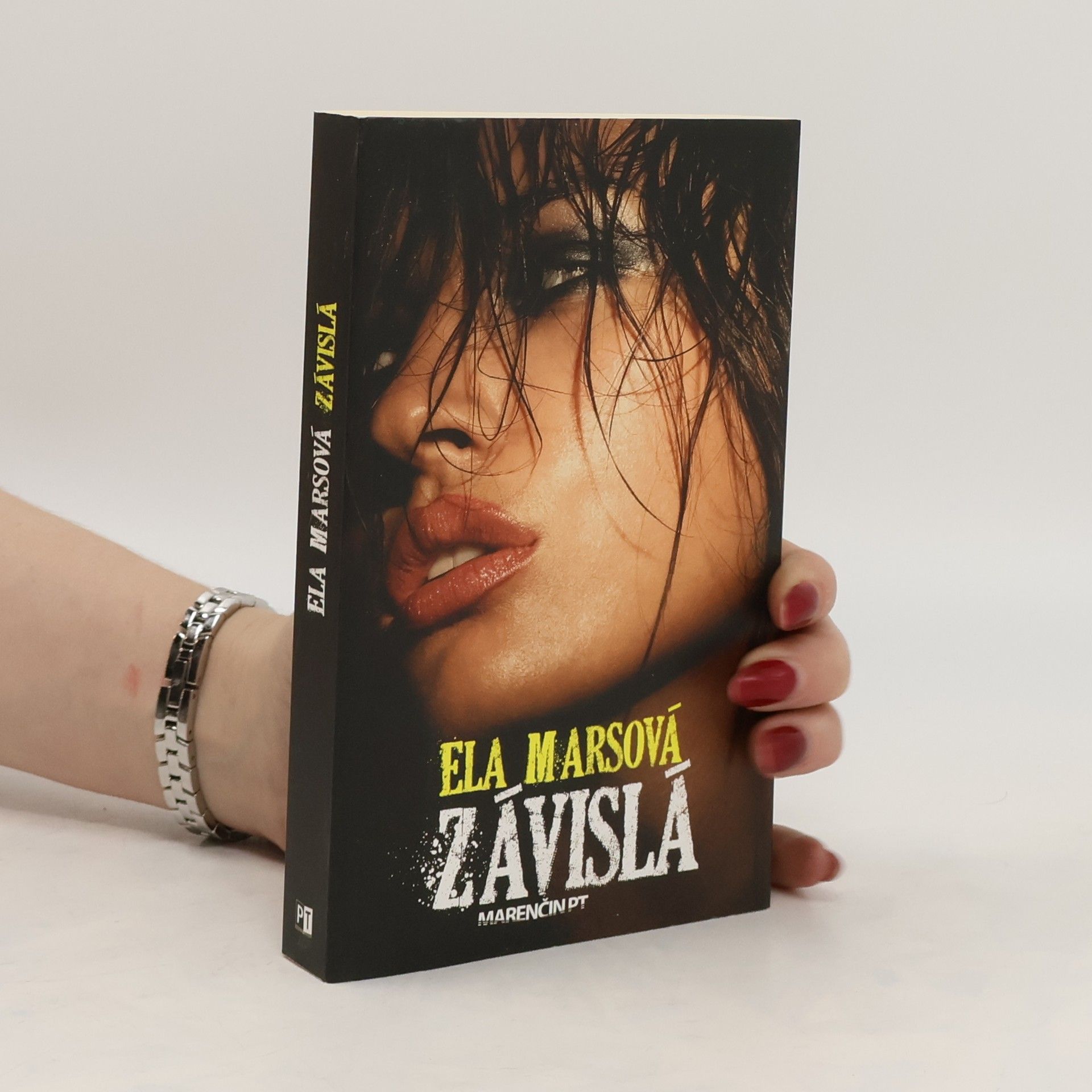 Ela Marsová Závislá