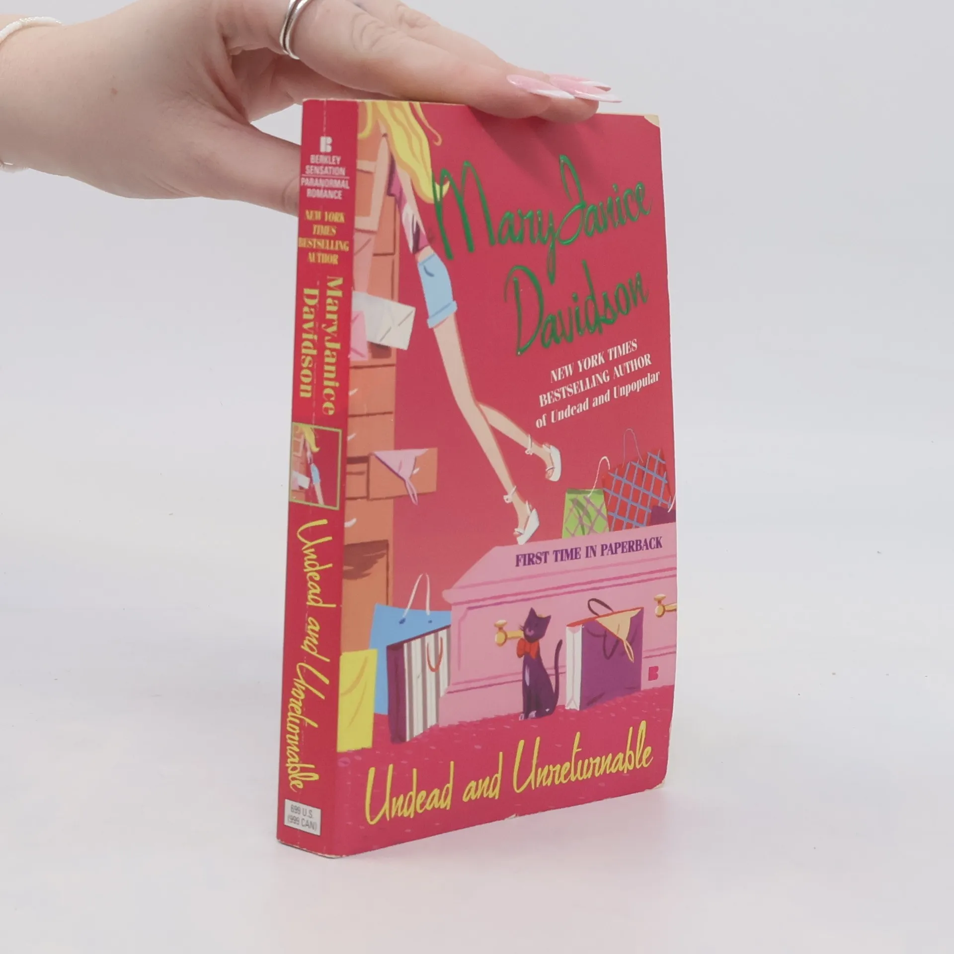 Undead and Unreturnable | Book | Paperback | Mary Janice Davidson | EN