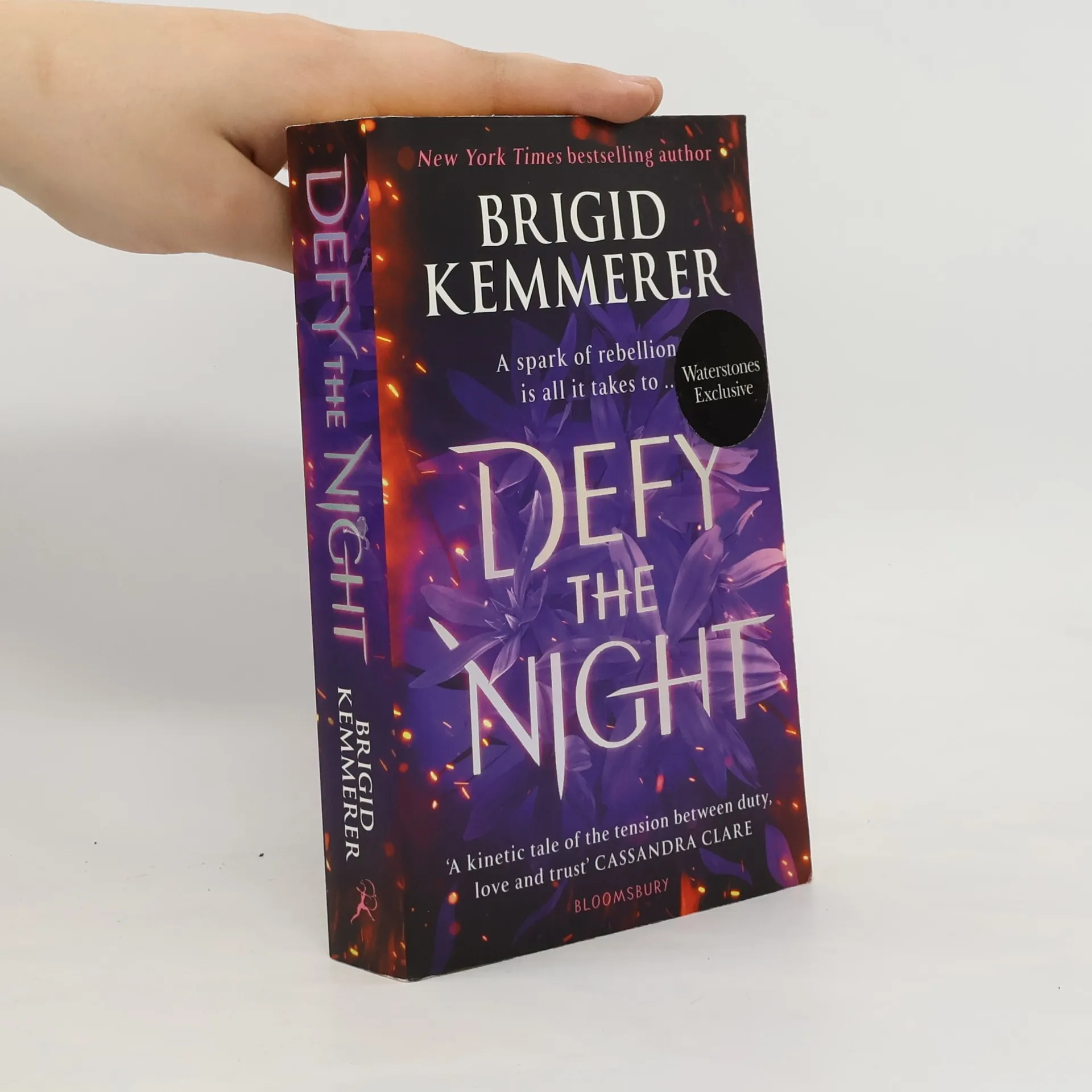 Defy the Night | Book | Paperback | Brigid Kemmerer | EN
