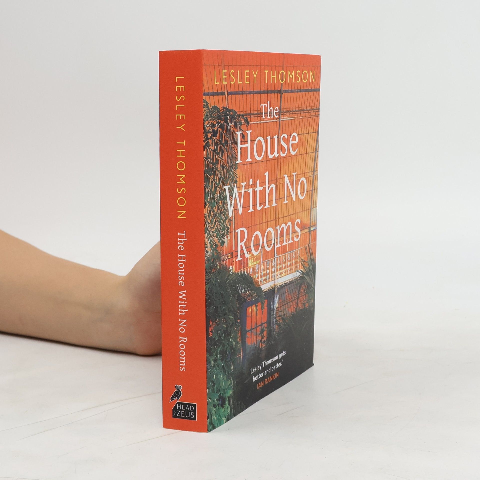 Lesley Thomson The House With No Rooms