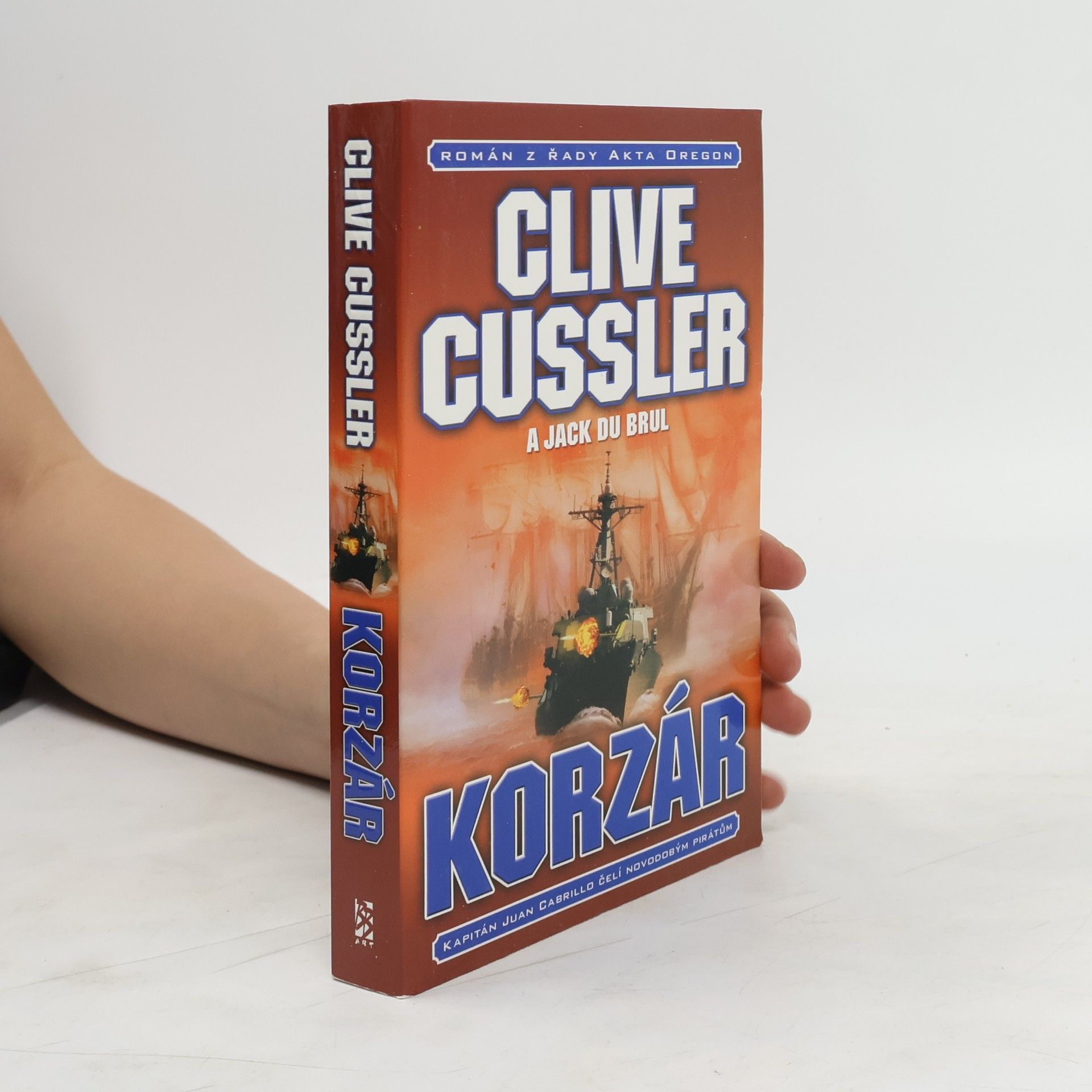 Clive Cussler Korzár
