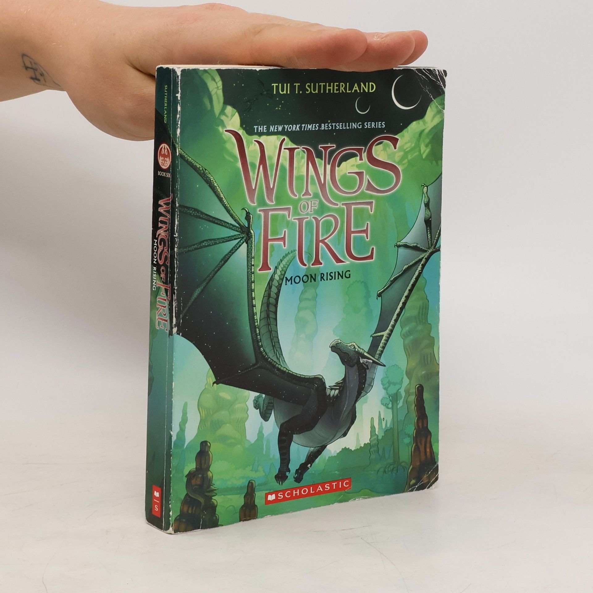 Tui T. Sutherland Moon Rising (Wings of Fire, Book 6)