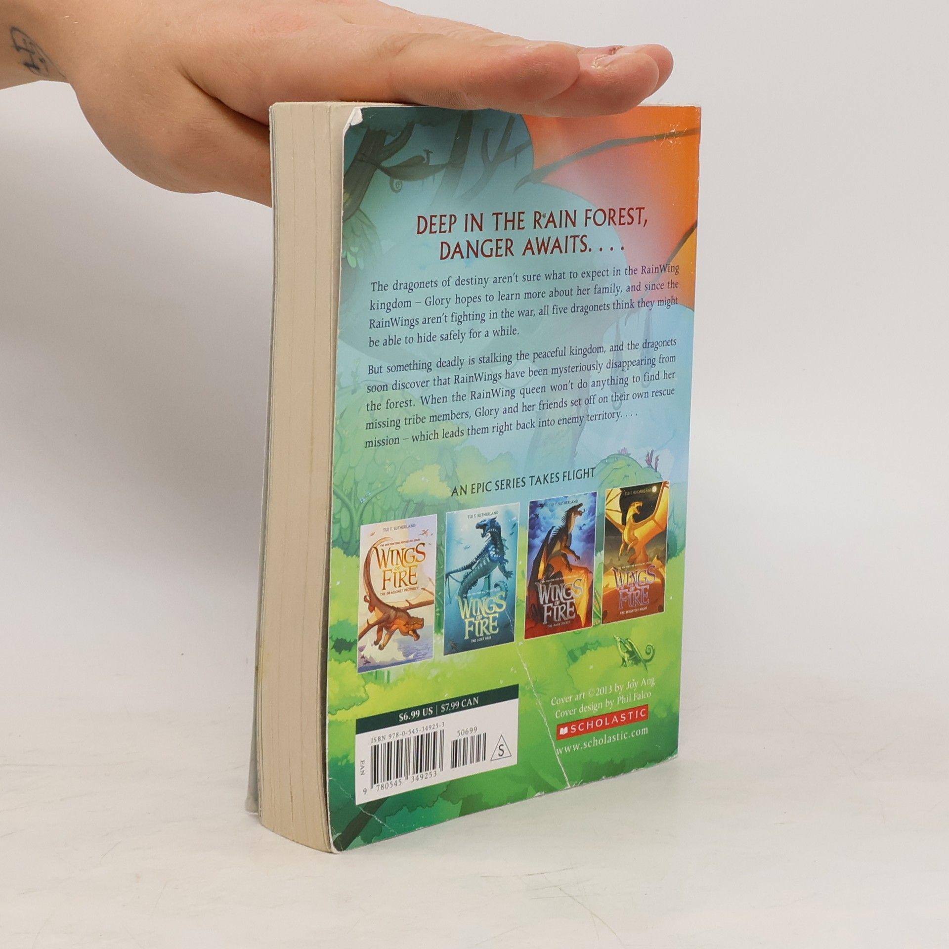 Tui T. Sutherland Wings of Fire Book Three: The Hidden Kingdom