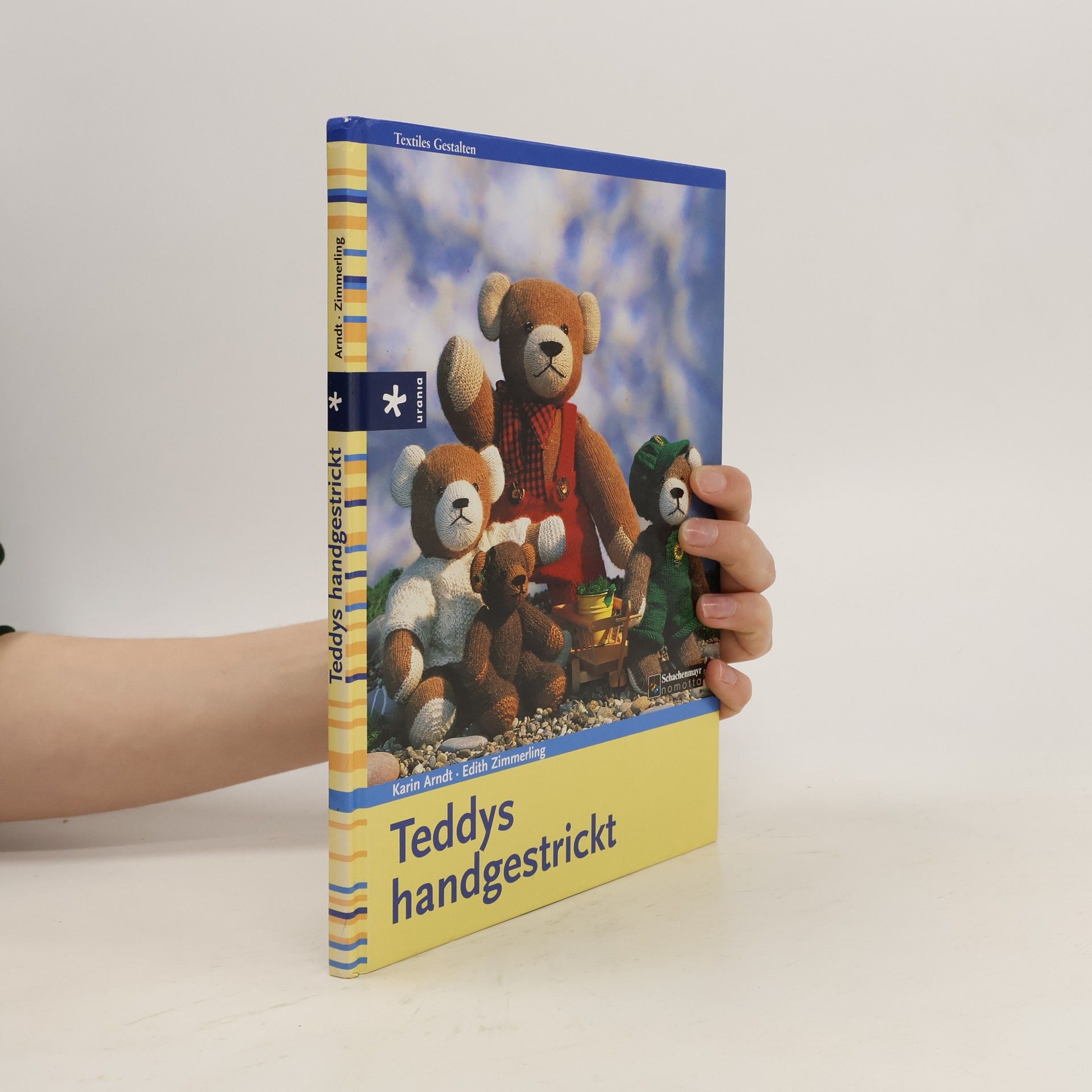 Karin Arndt Teddys handgestrickt