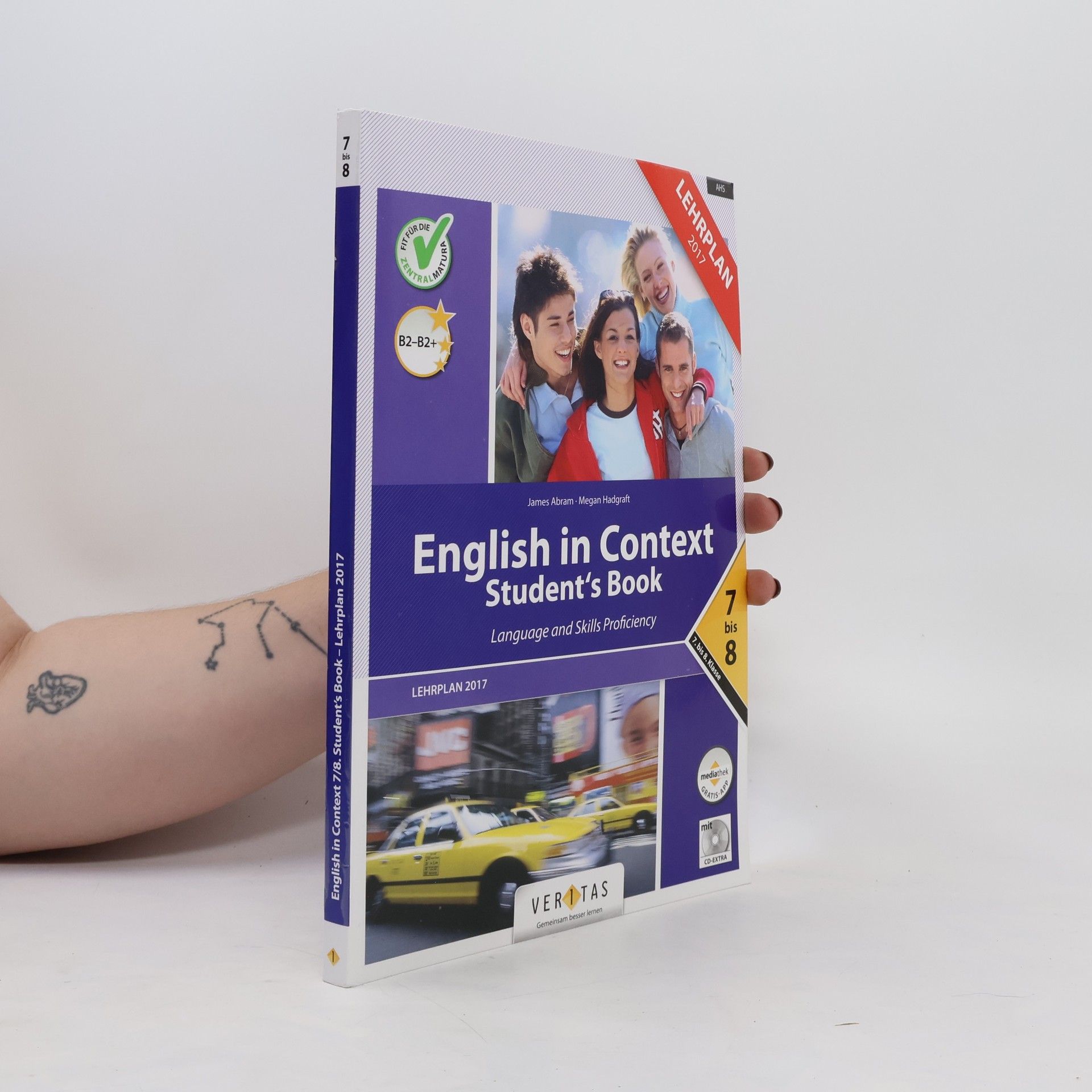 AA.VV. English in context