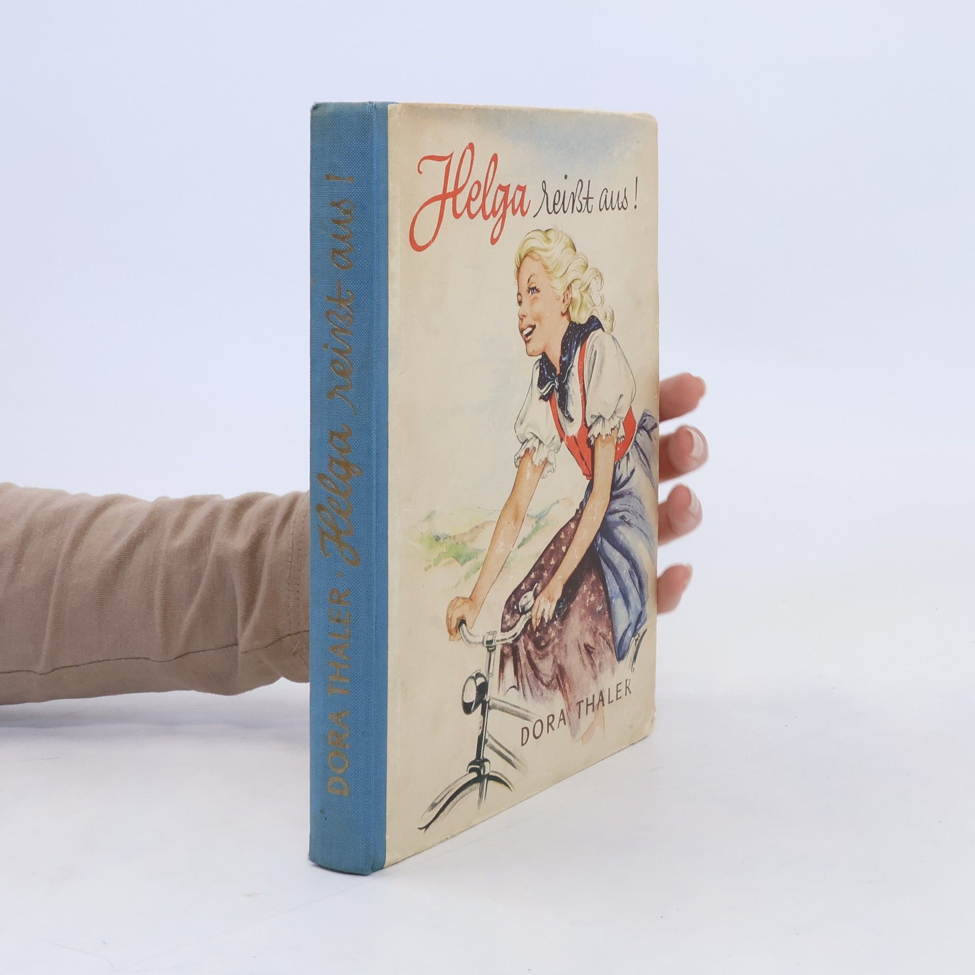 Dora Thaler Helga reisst aus!