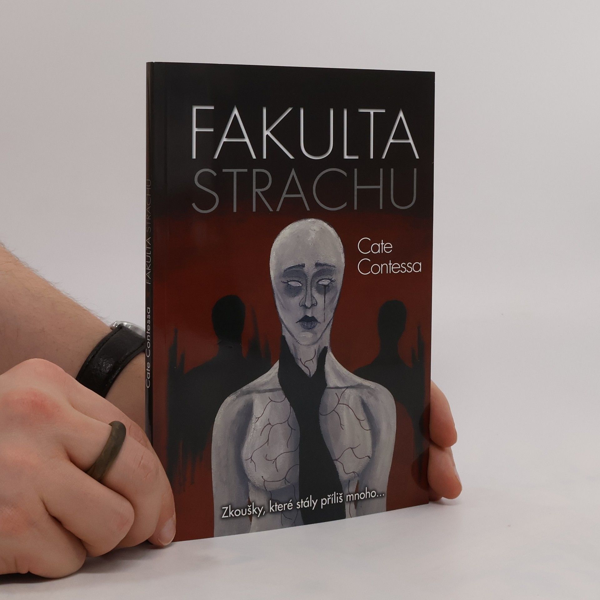Contessa Cate Fakulta strachu