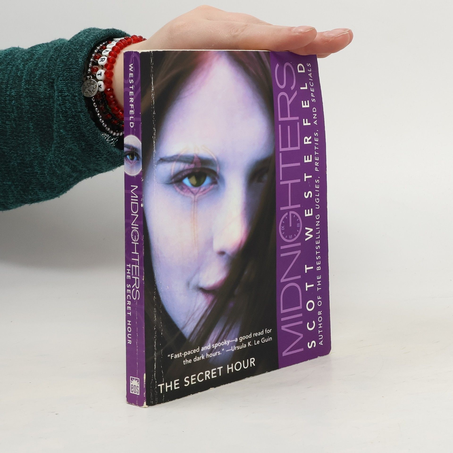Scott Westerfeld Midnighters. The Secret Hour