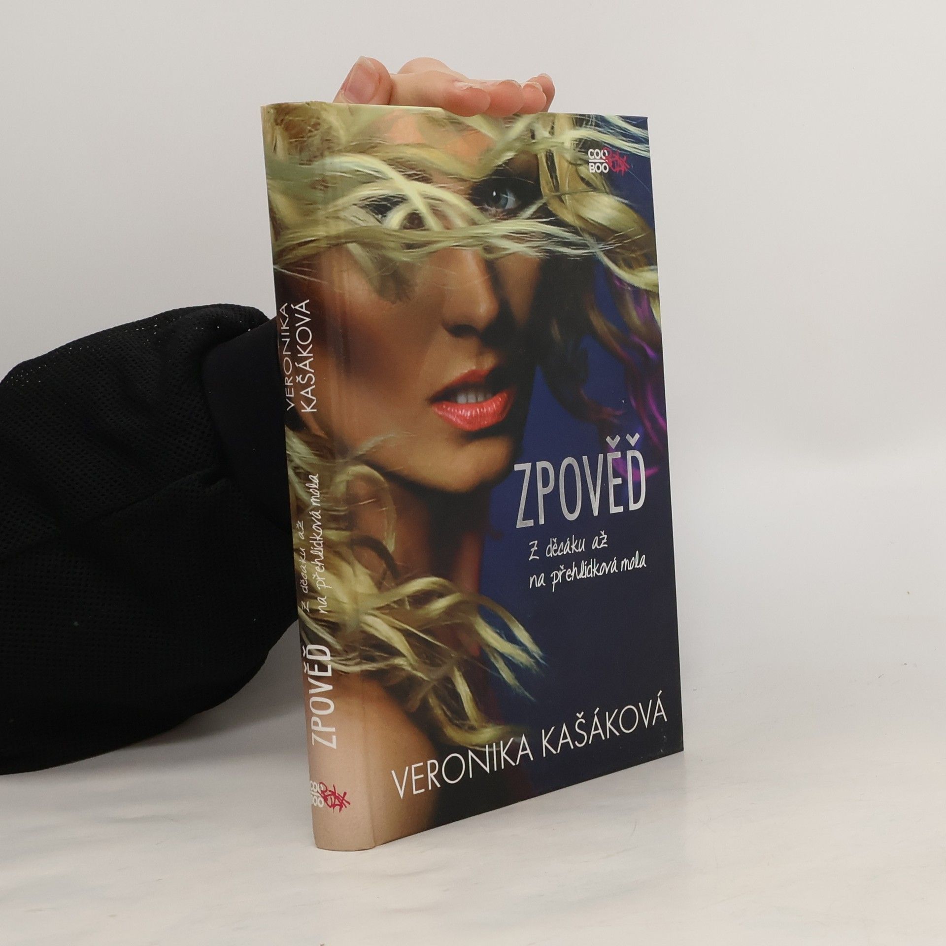 Veronika Kašáková Zpověď. Z děcáku až na přehlídková mola