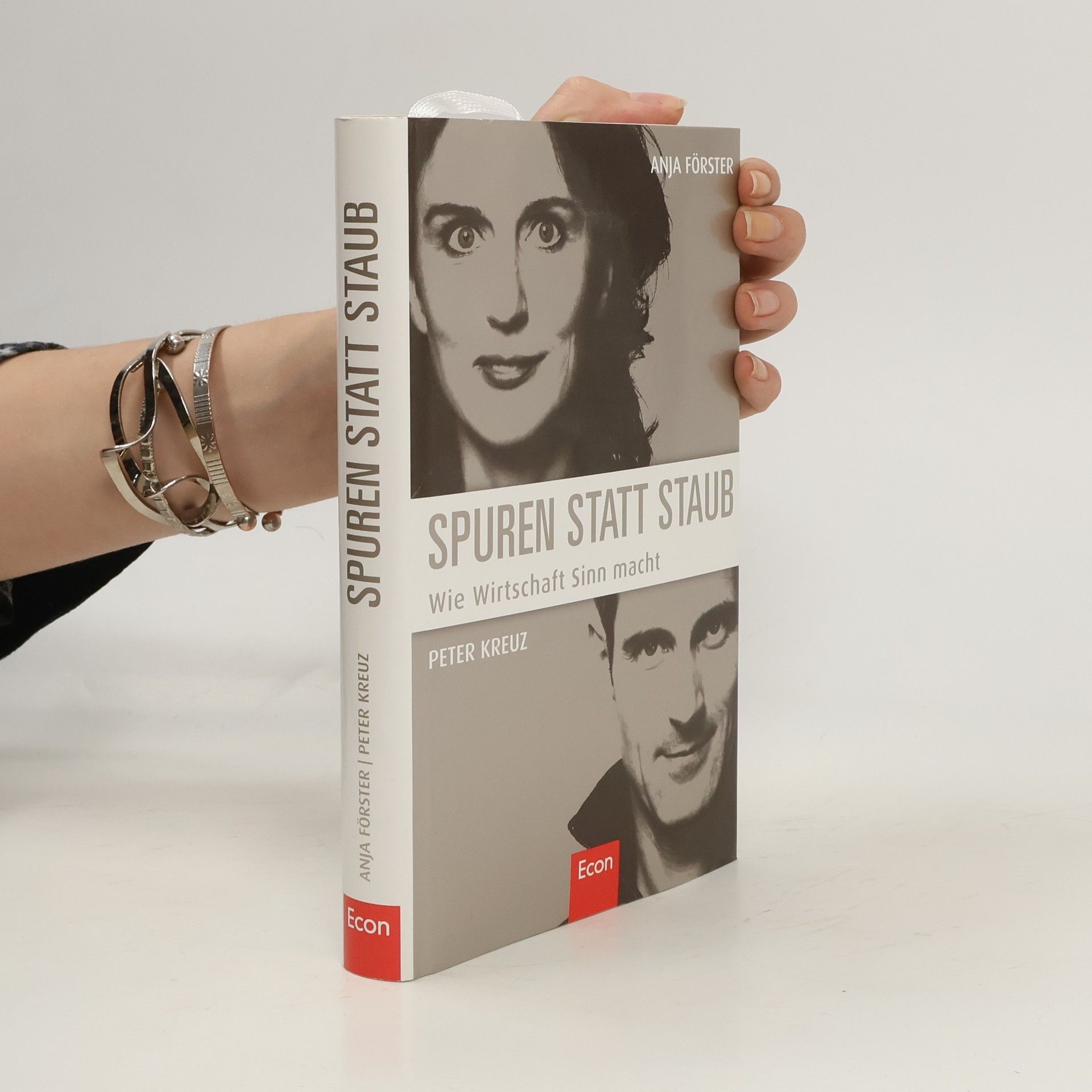 Anja Förster Spuren statt Staub