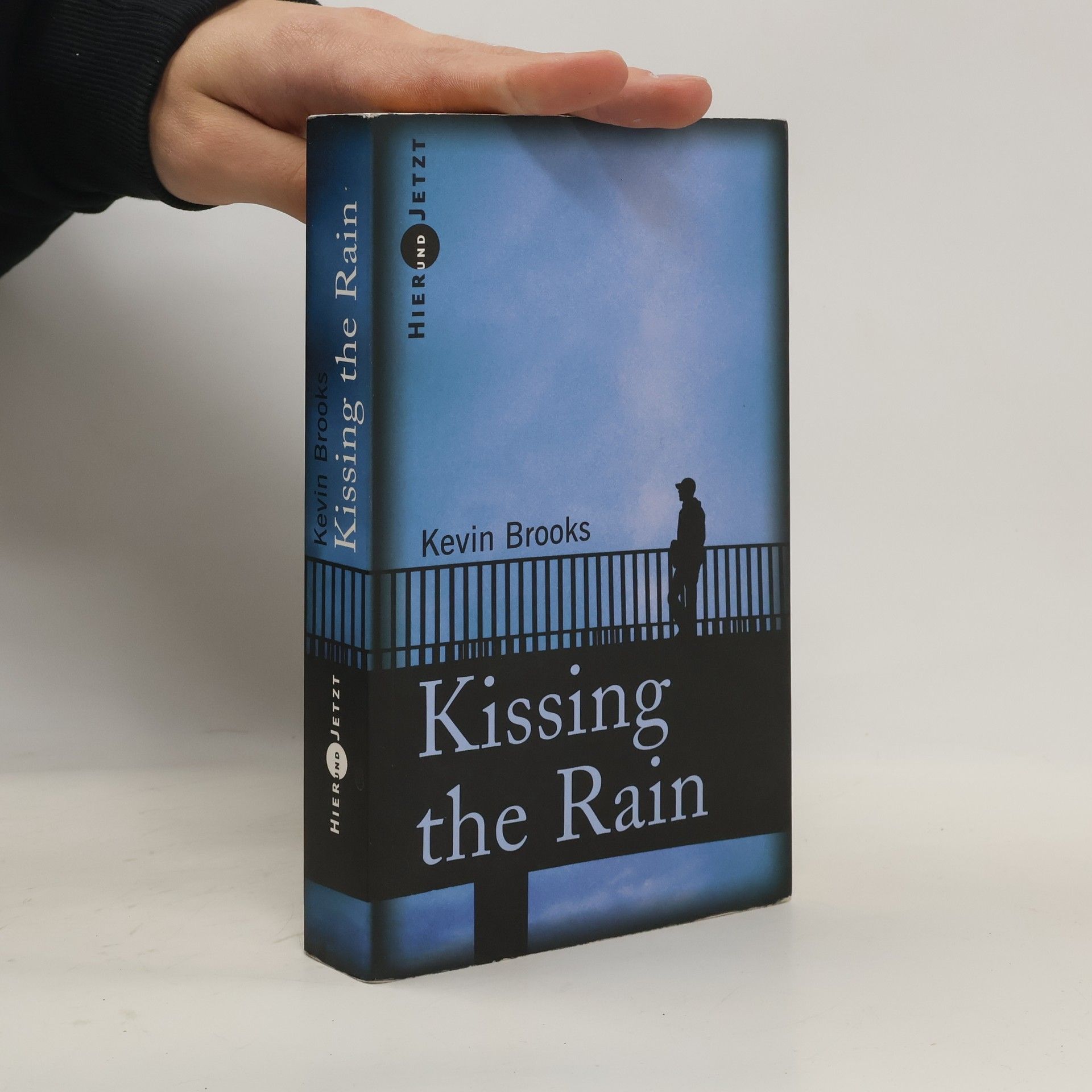 Kevin Brooks Kissing the Rain