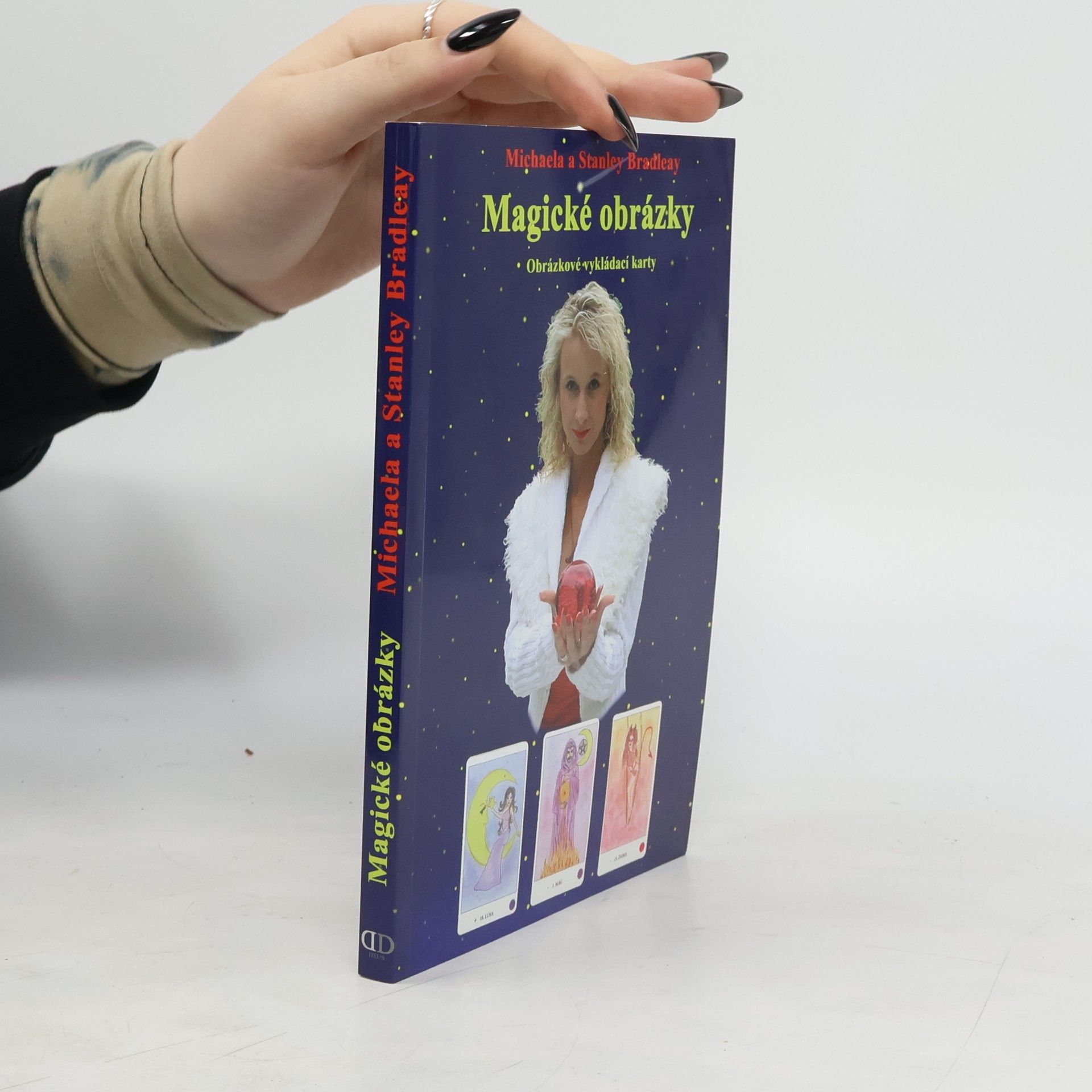 Michaela Bradleay Magické obrázky. Obrázkové vykládací karty