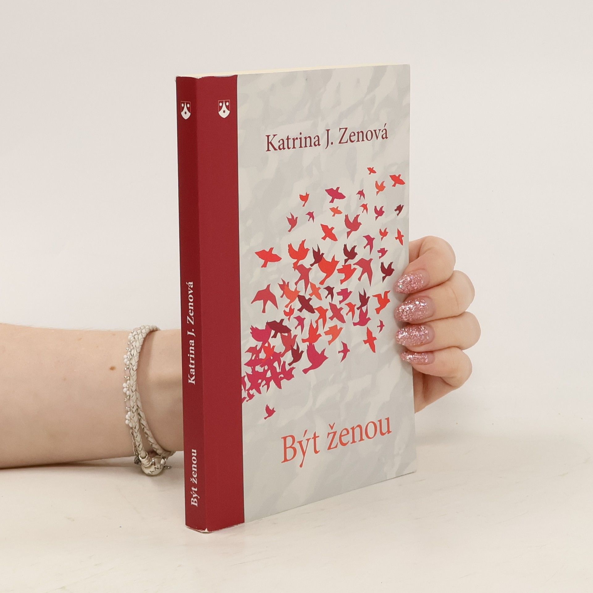 Katrina J. Zeno Být ženou