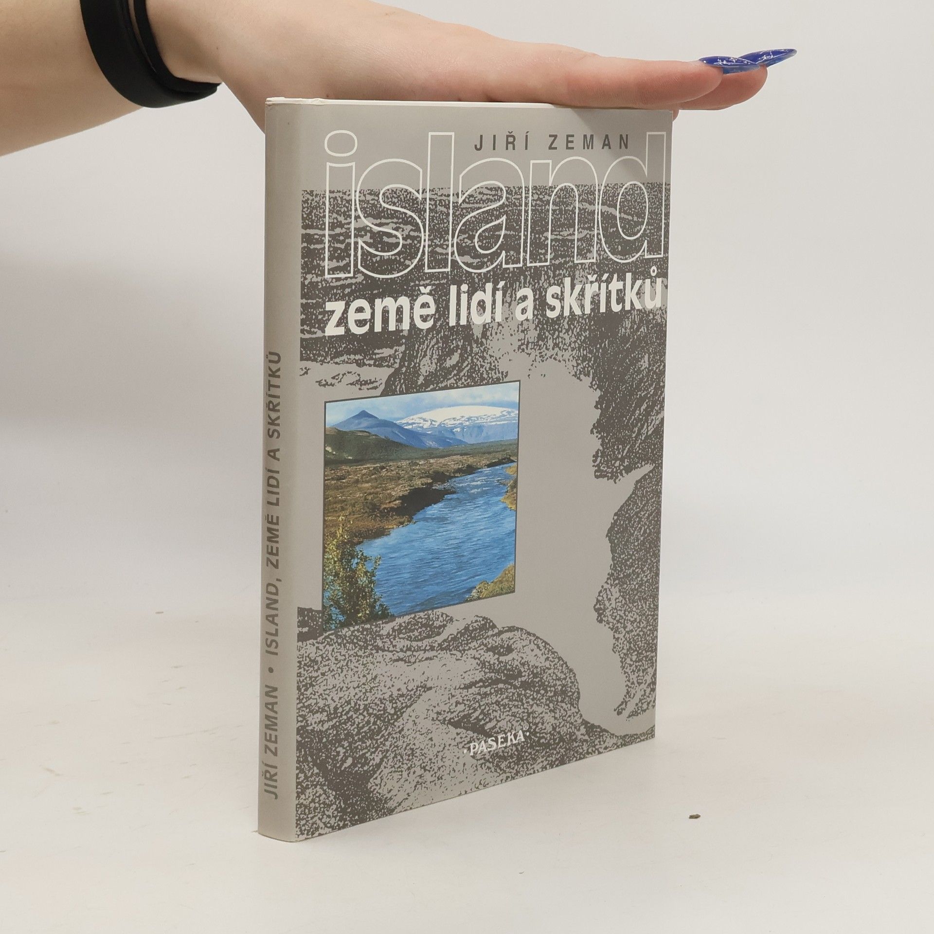 Jiří Zemen Island, země lidí a skřítků