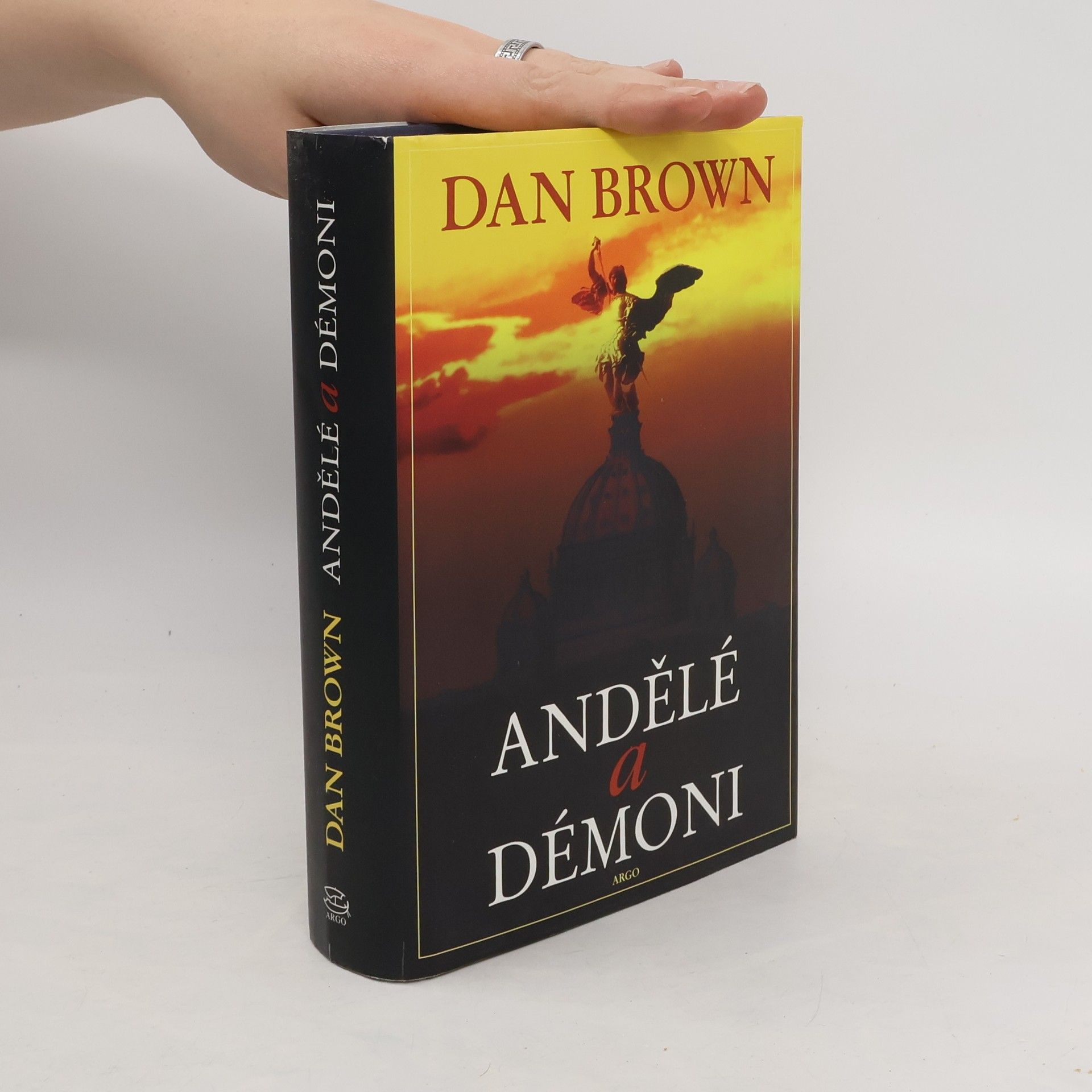 Dan Brown Andělé a démoni