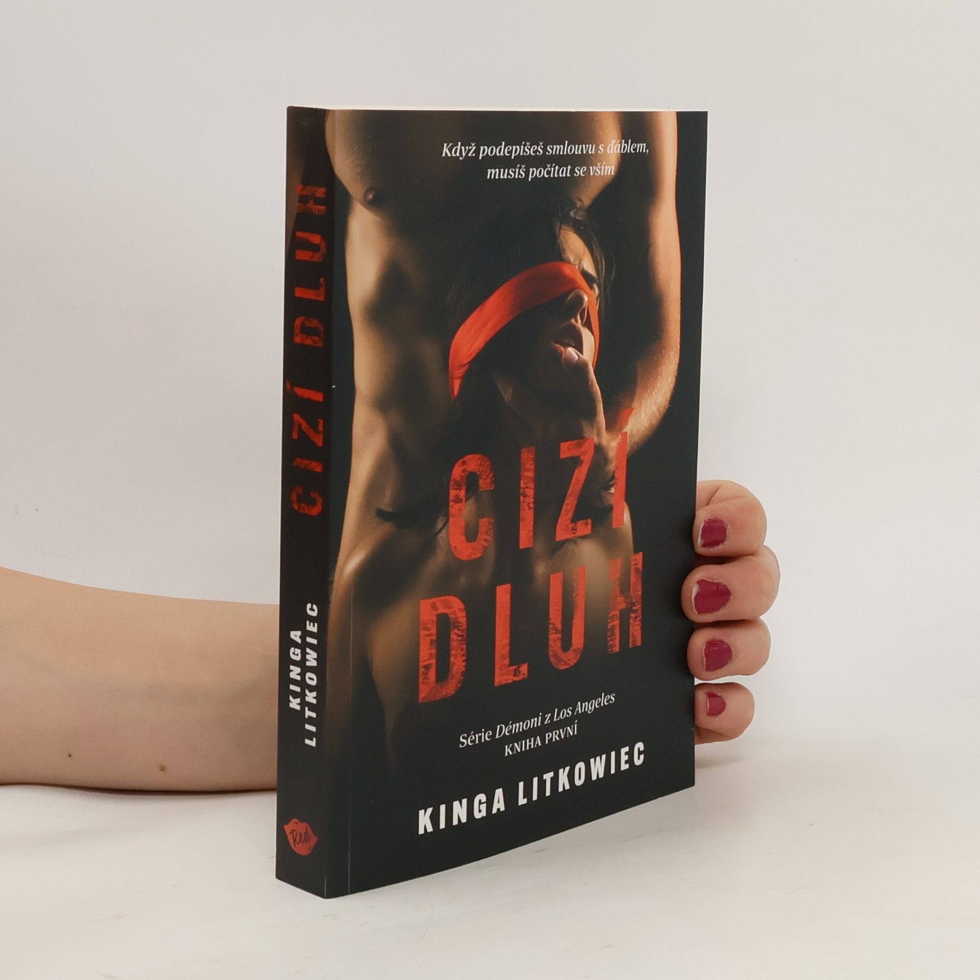 Kinga Litkowiec Cizí dluh