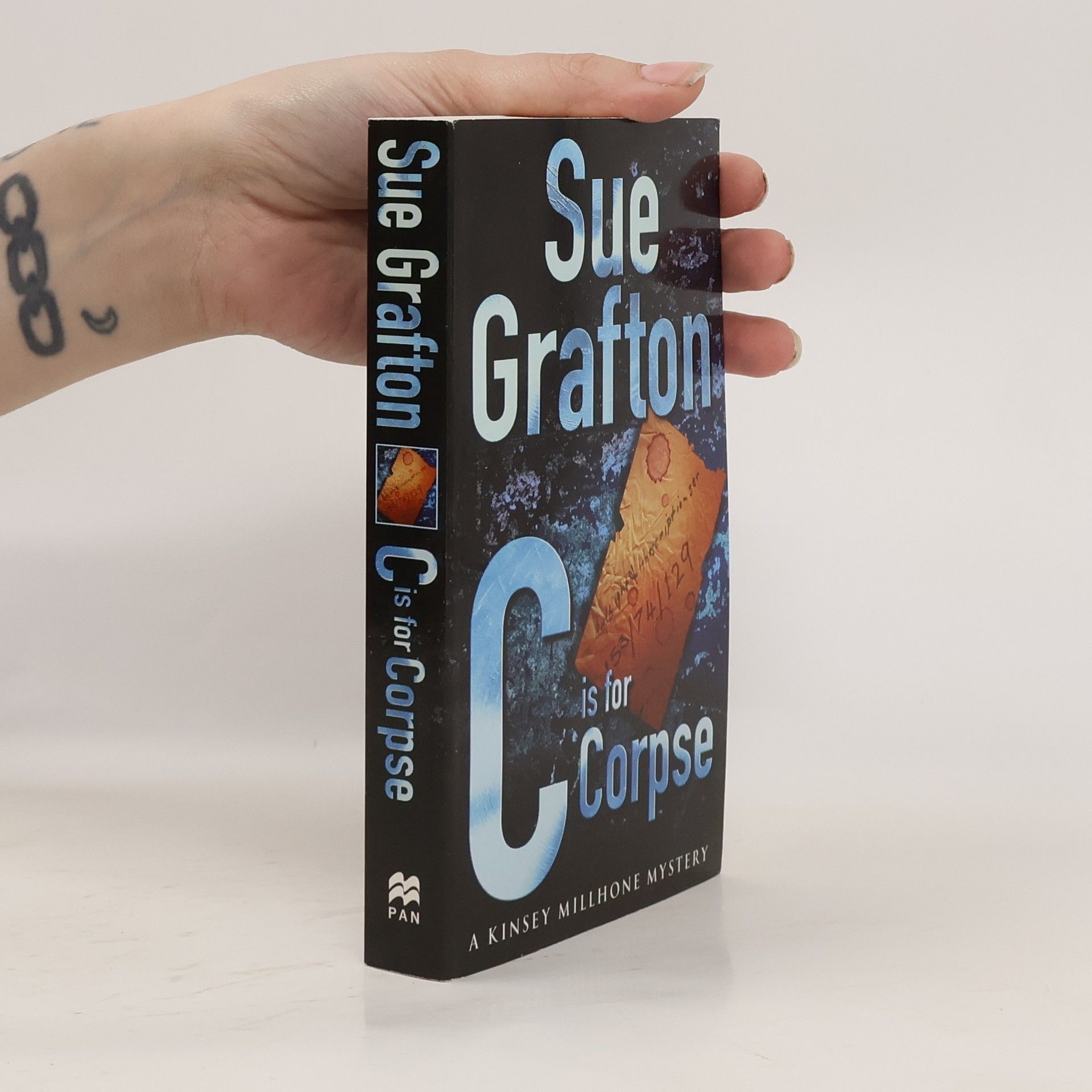 Sue Grafton C is for Corpse