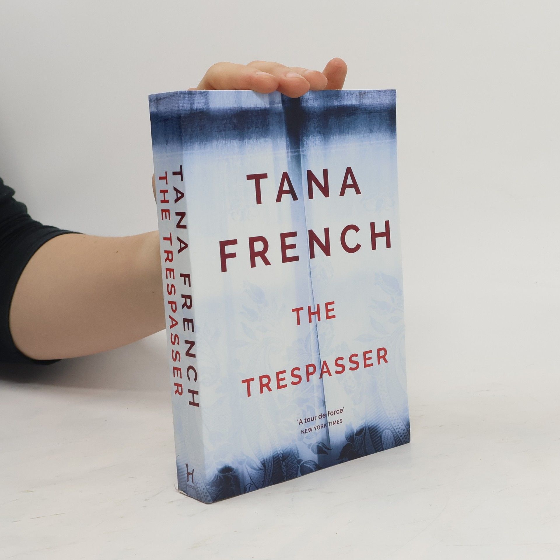 Tana French The Trespasser