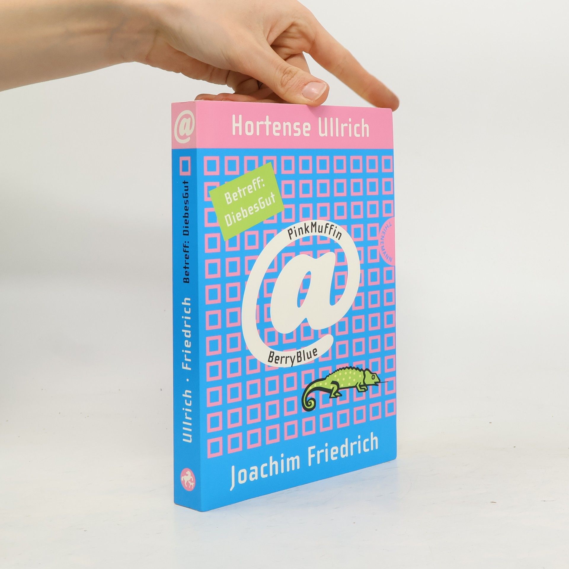 Hortense Ullrich PinkMuffin _372 BerryBlue 4