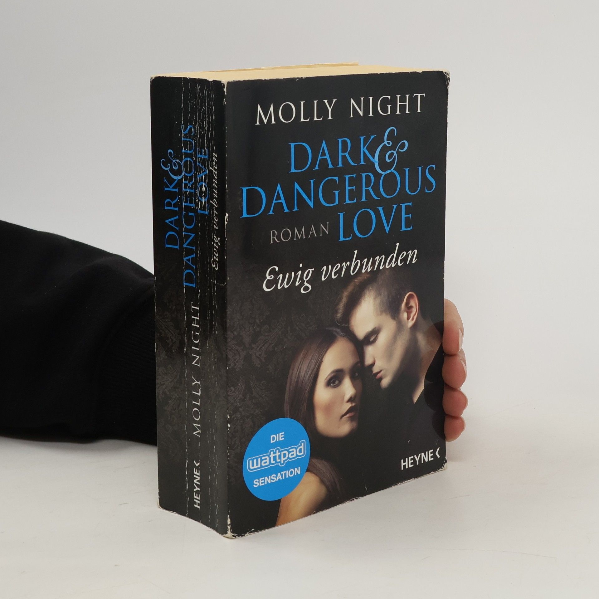 Molly Night Ewig verbunden