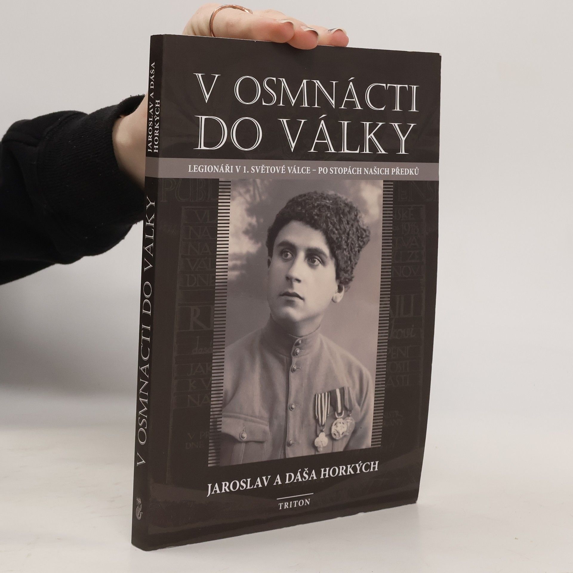 Dáša Horká V osmnácti do války
