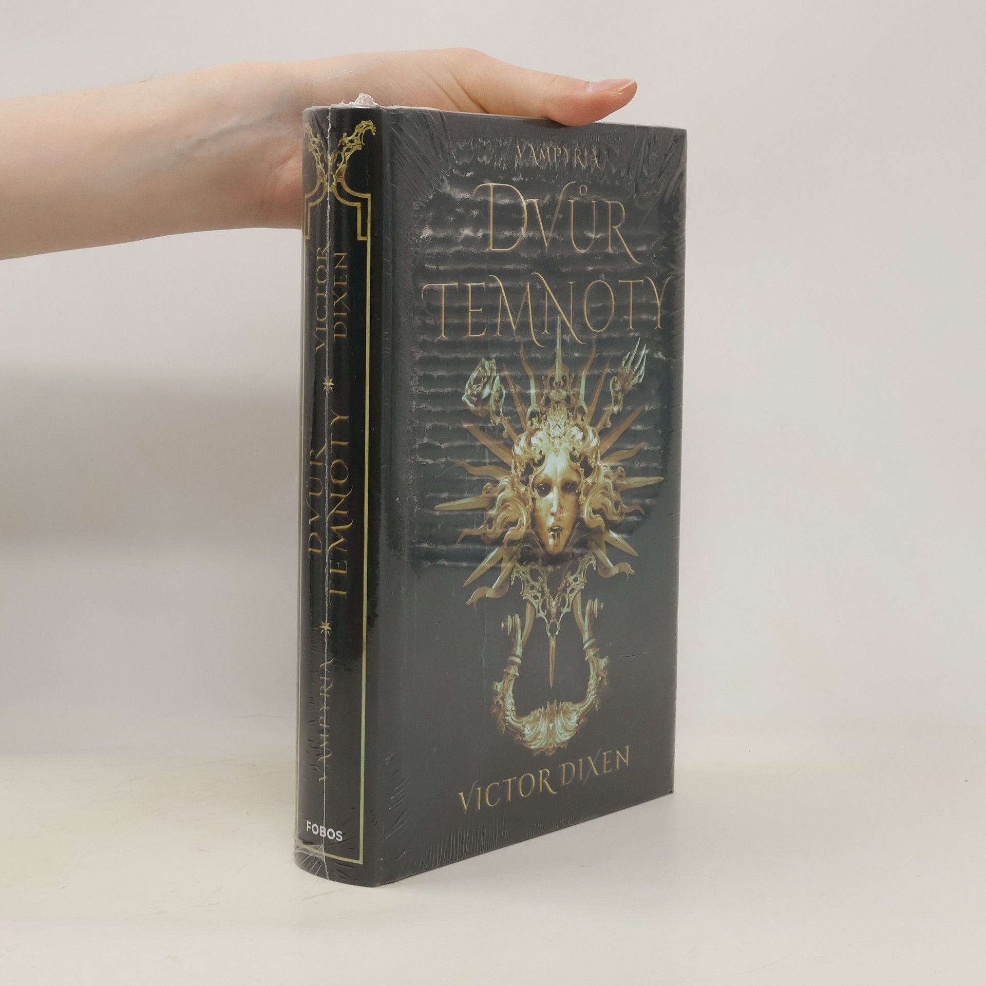Victor Dixen Vampyria. Dvůr temnoty