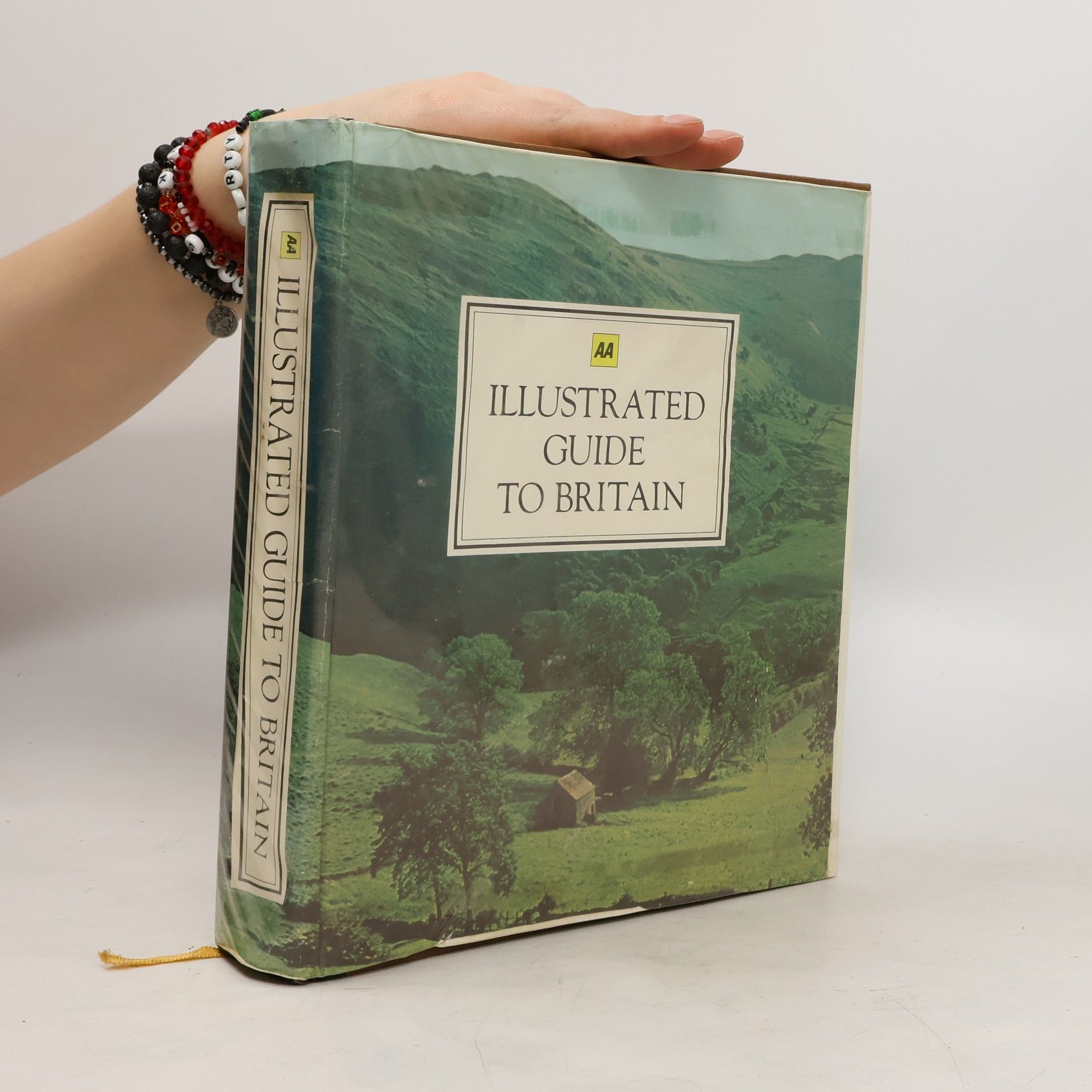 Collective Illustrated Guide to Britain