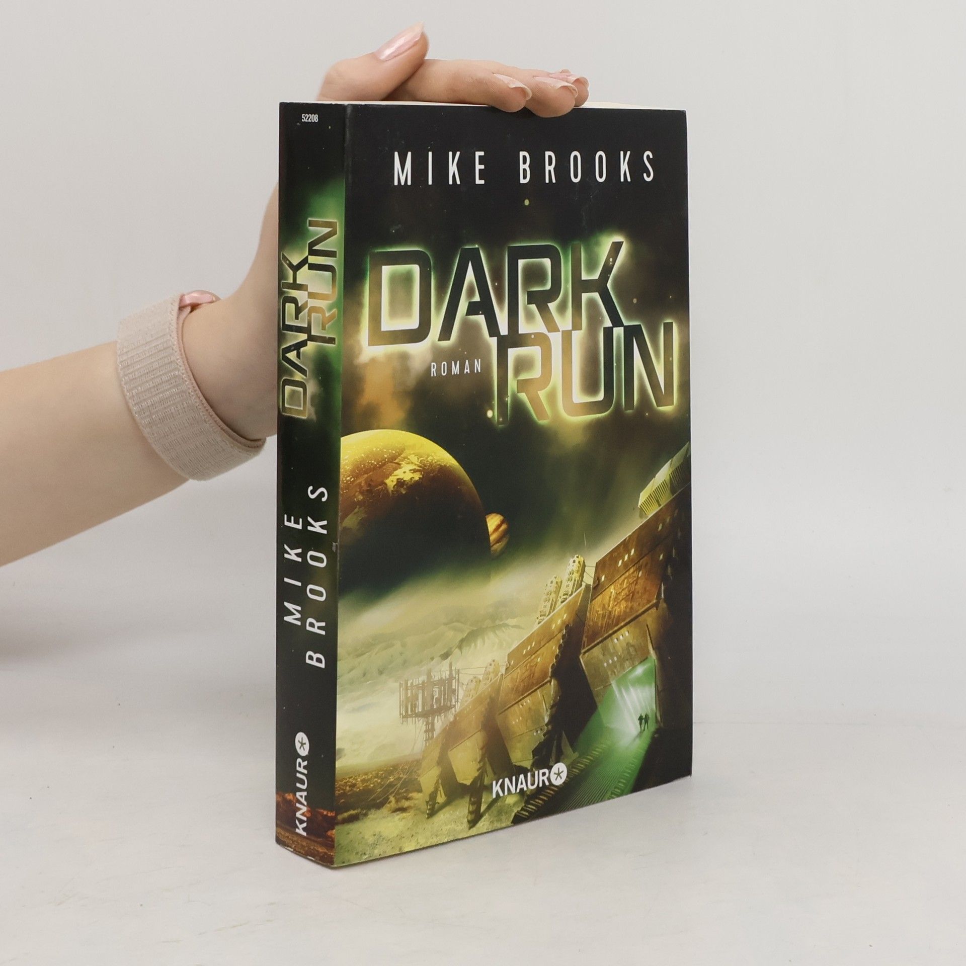 Mike Brooks Dark run