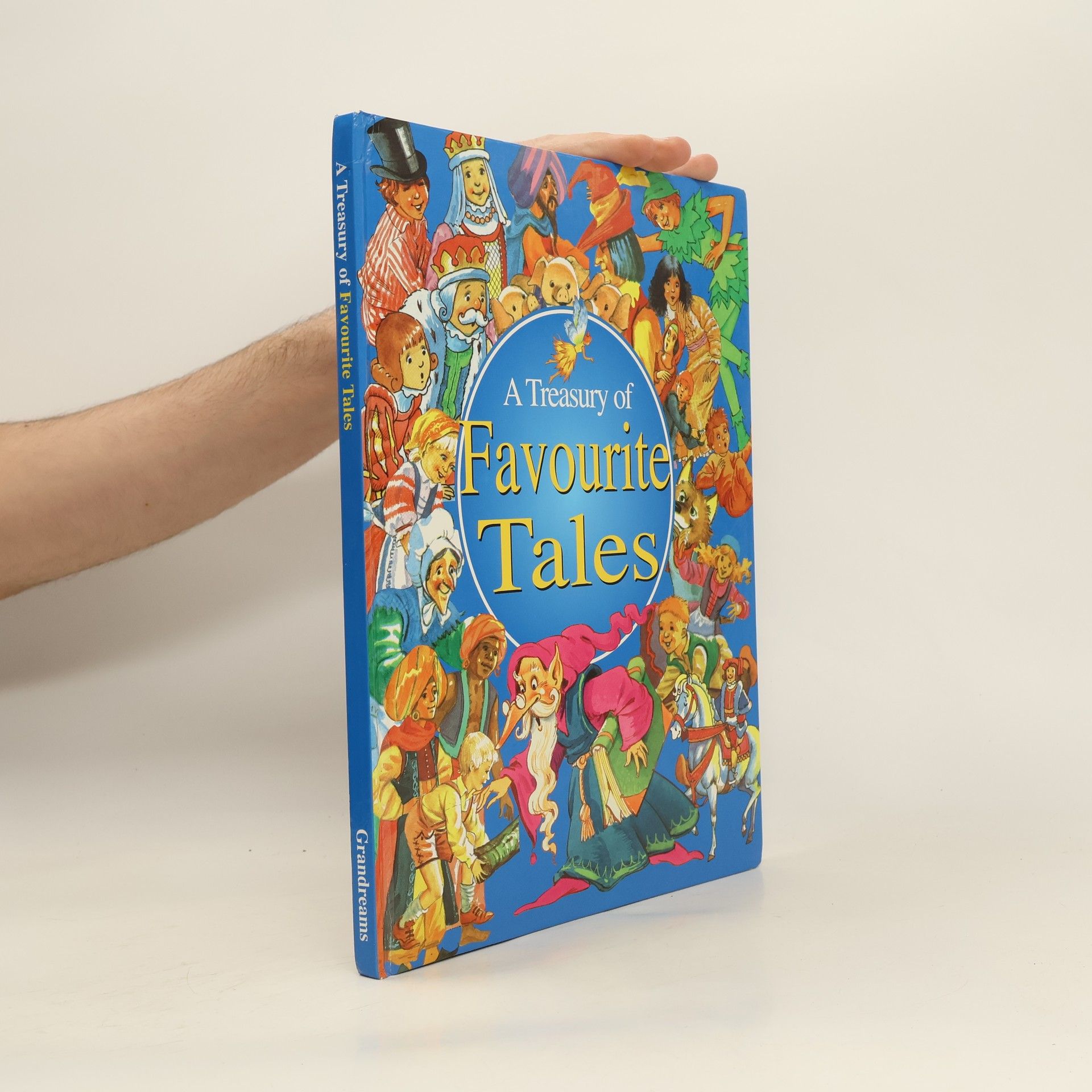 Ann McKie A Treasury of Favourite Tales