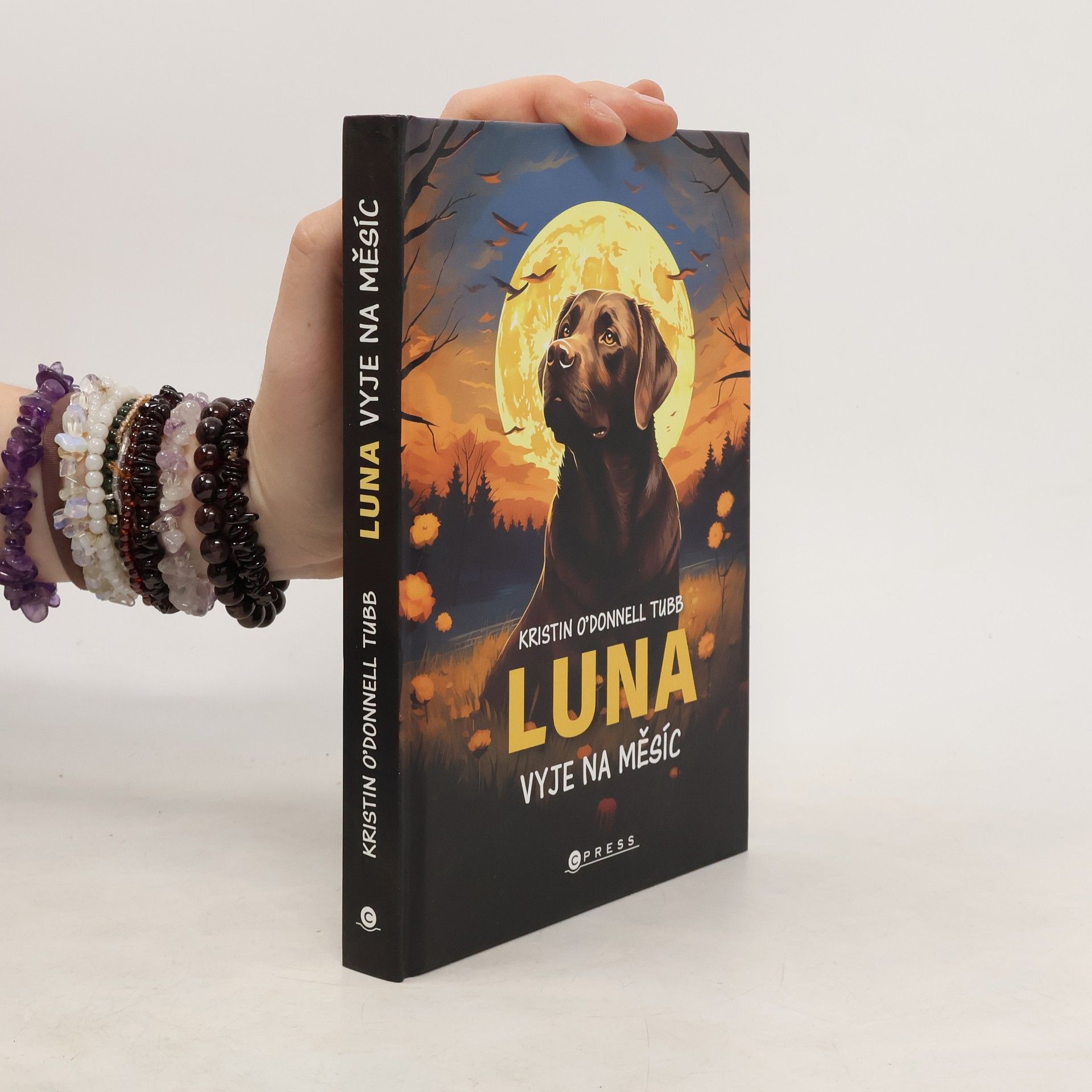 Kristin O'Donnell Tubb Luna vyje na měsíc