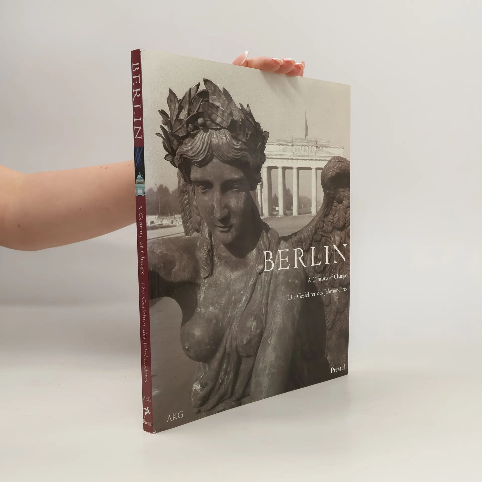 Berlin: a century of change | Kniha | Neal Ascherson | EN