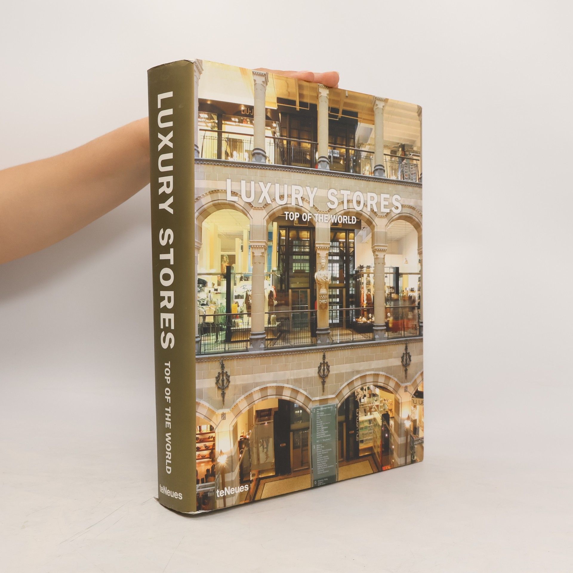 Lea Bauer Luxury stores