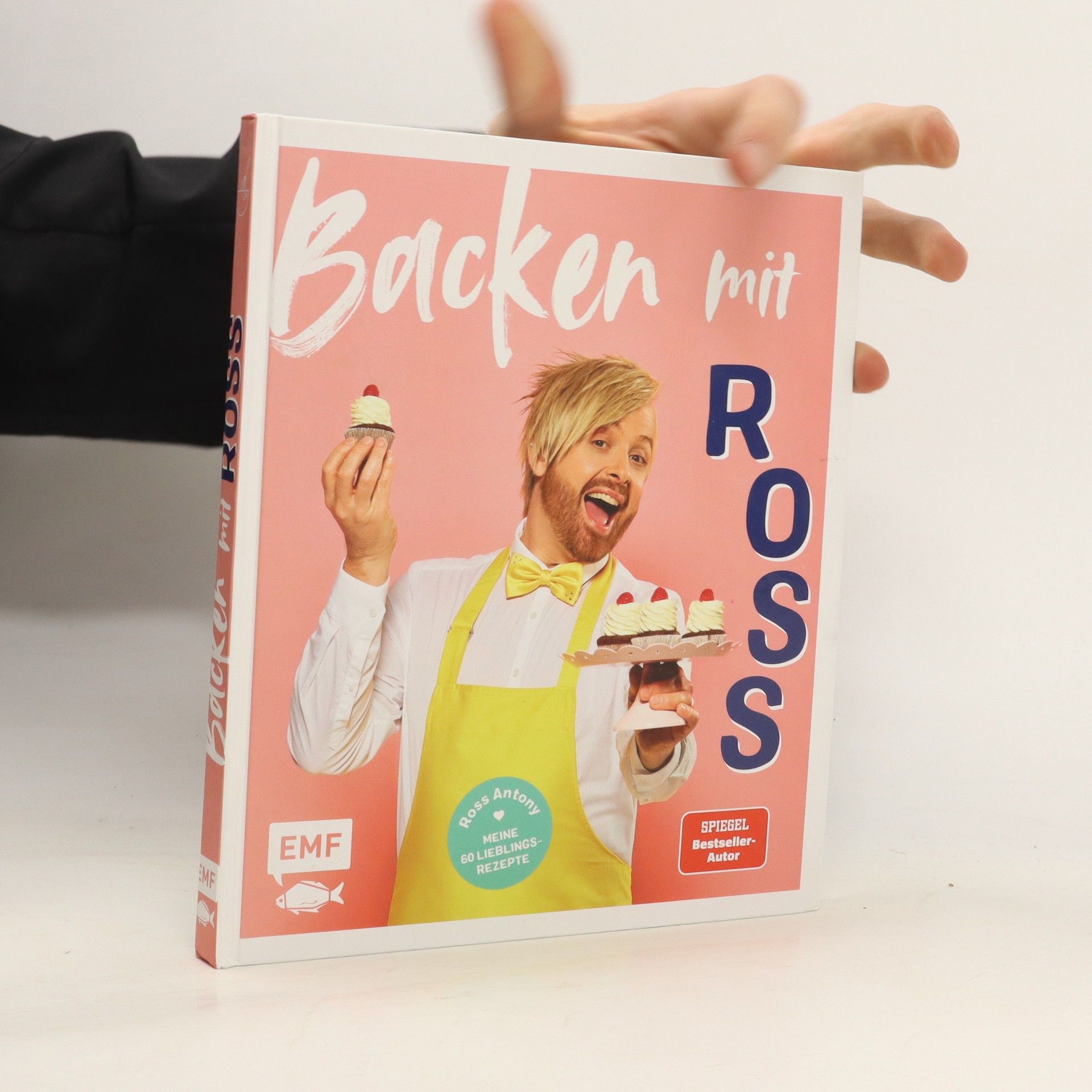 Ross Antony Backen mit Ross Antony