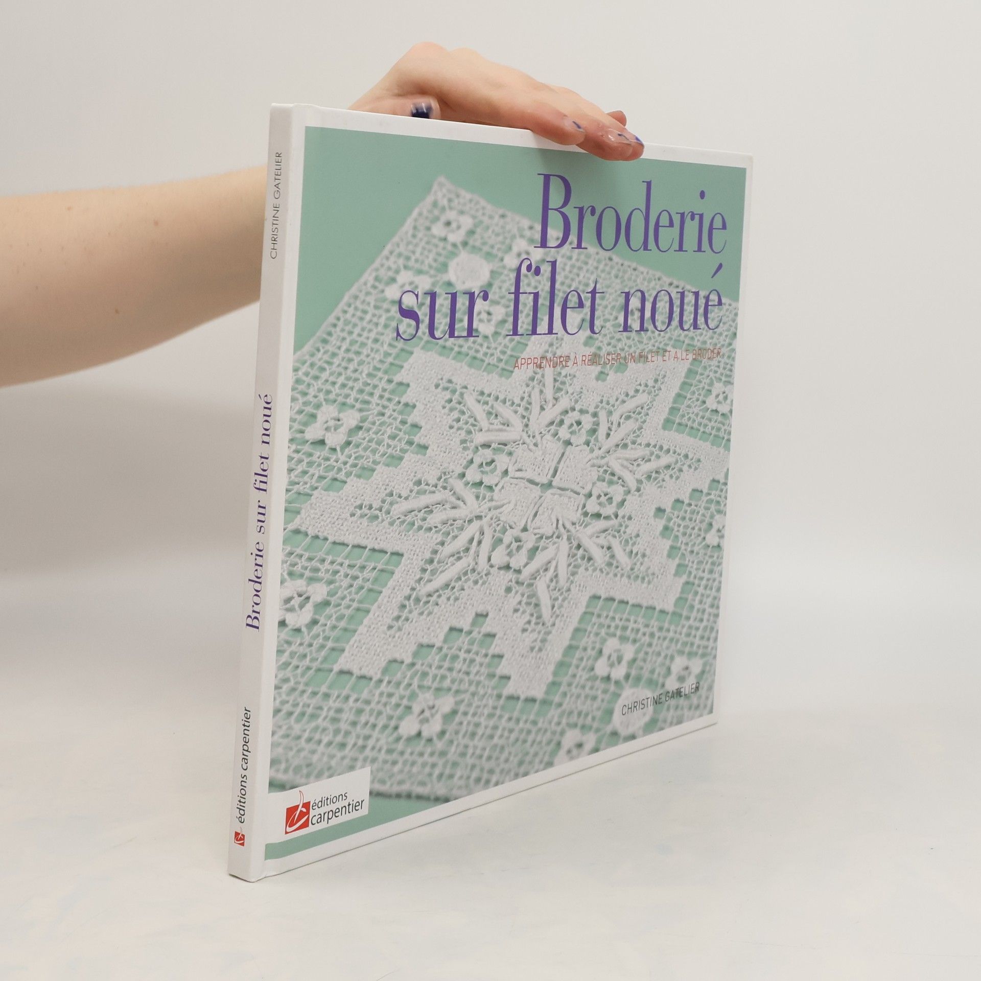 Christine Gatellier Broderie sur filet noué