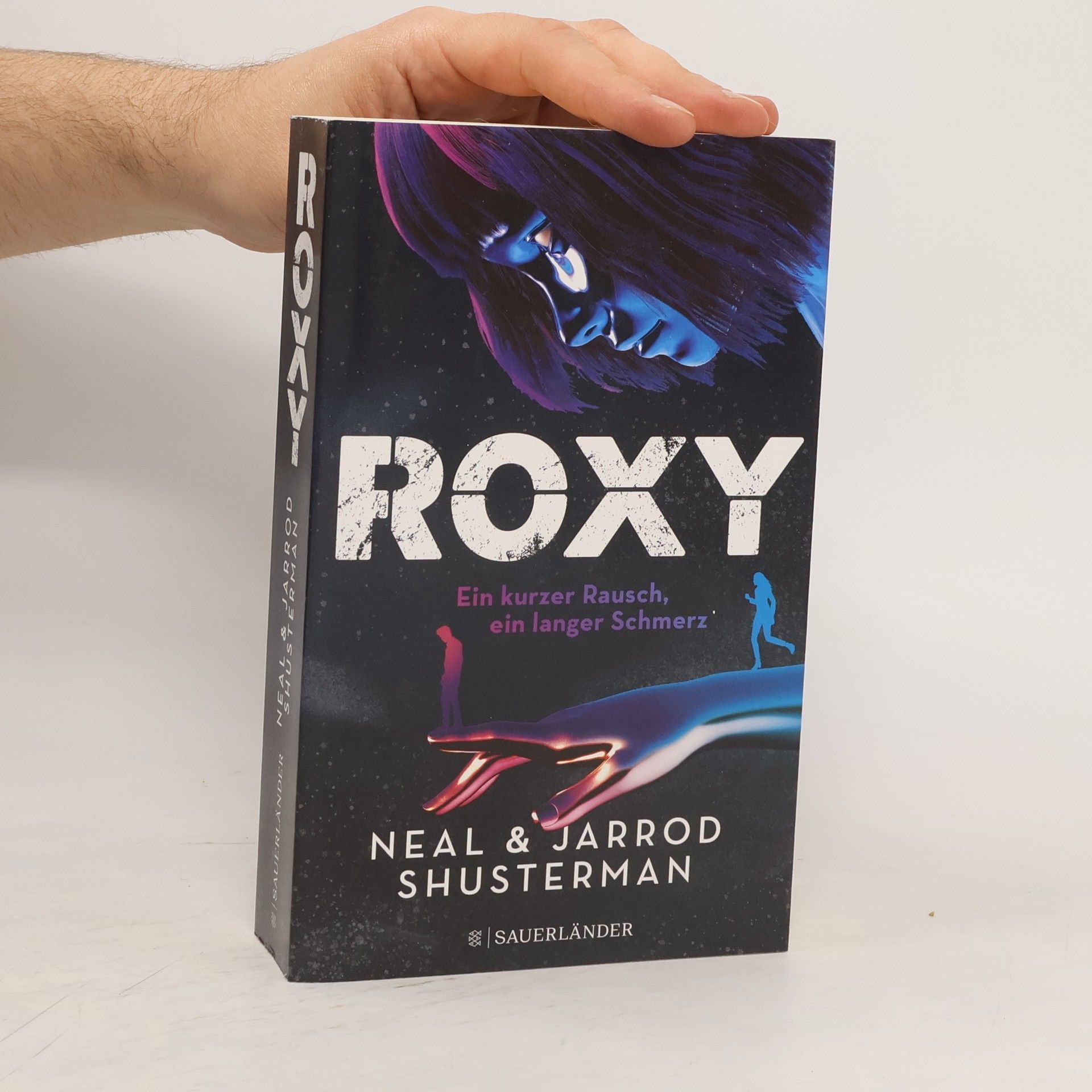 Neal Shusterman Roxy