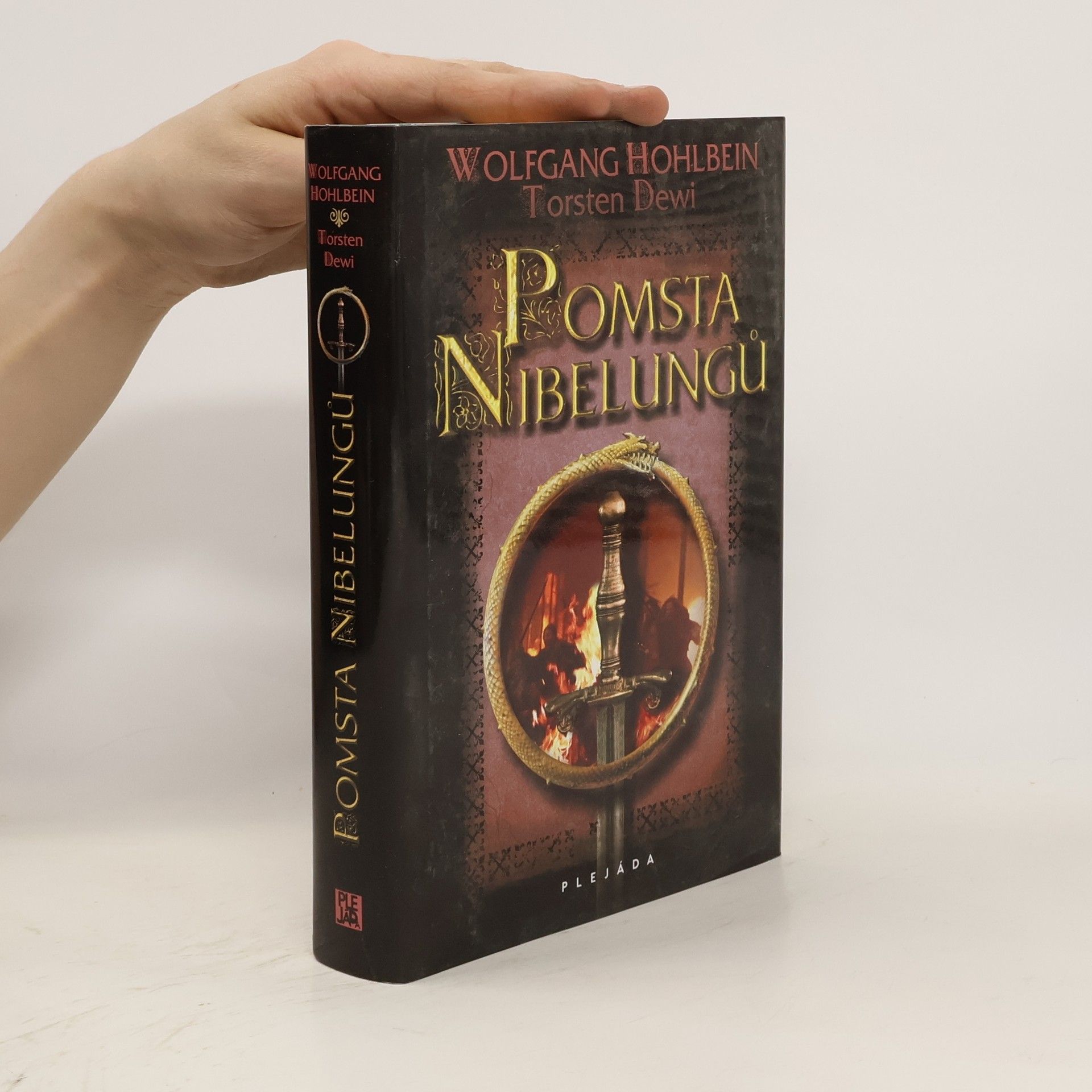 Wolfgang Hohlbein Pomsta Nibelungů