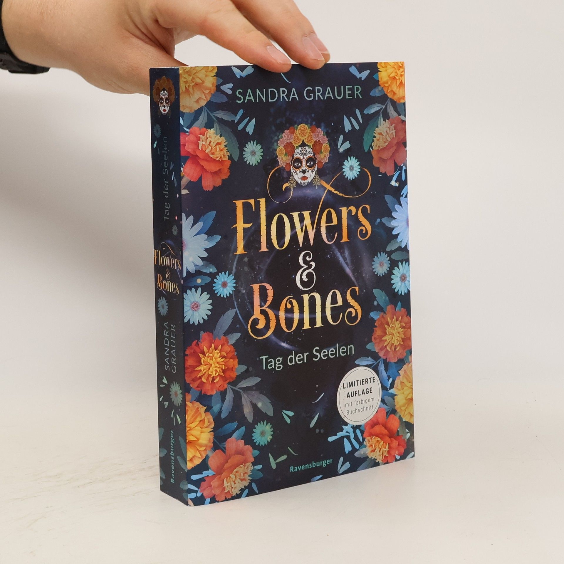Sandra Grauer Flowers & Bones, 1: Tag der Seelen