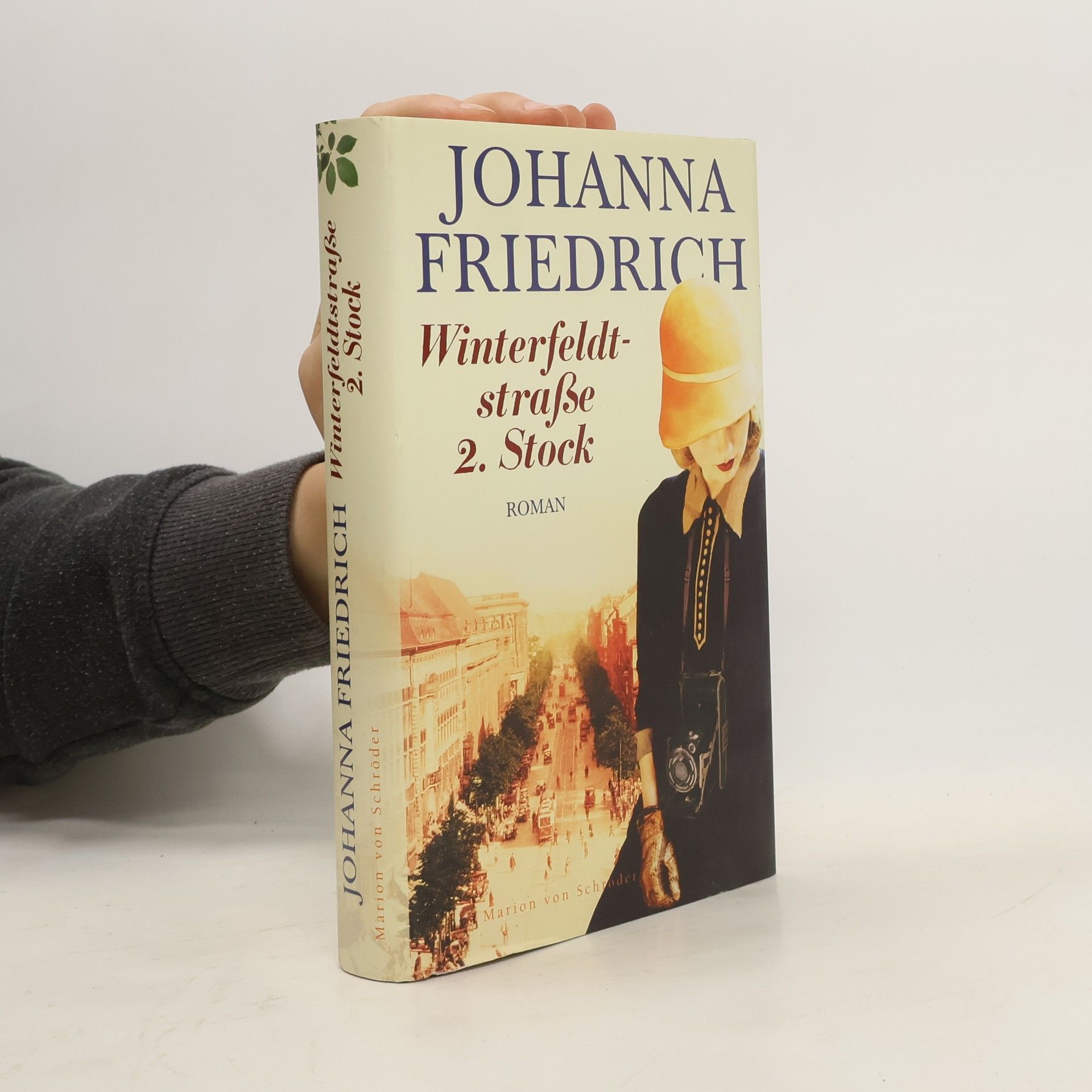 Johanna Friedrich Winterfeldtstraße, 2. Stock