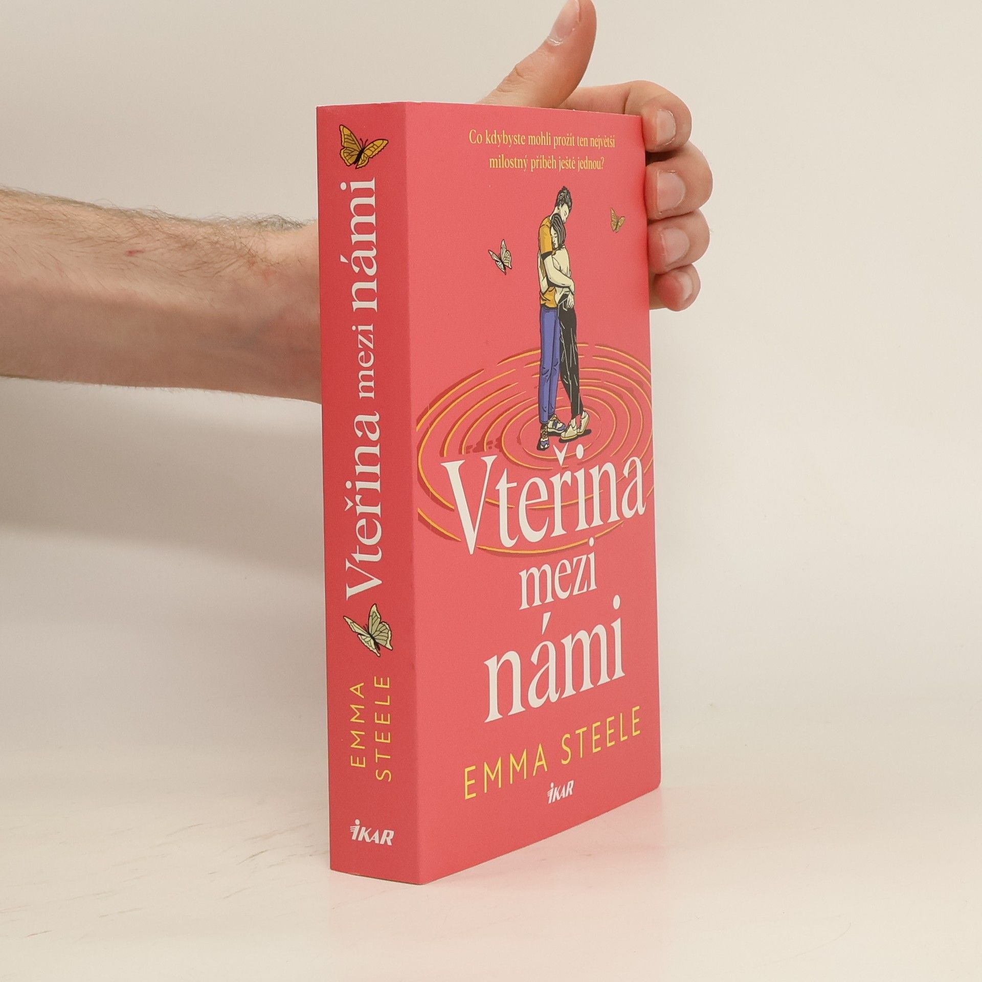 Emma Steele Vteřina mezi námi