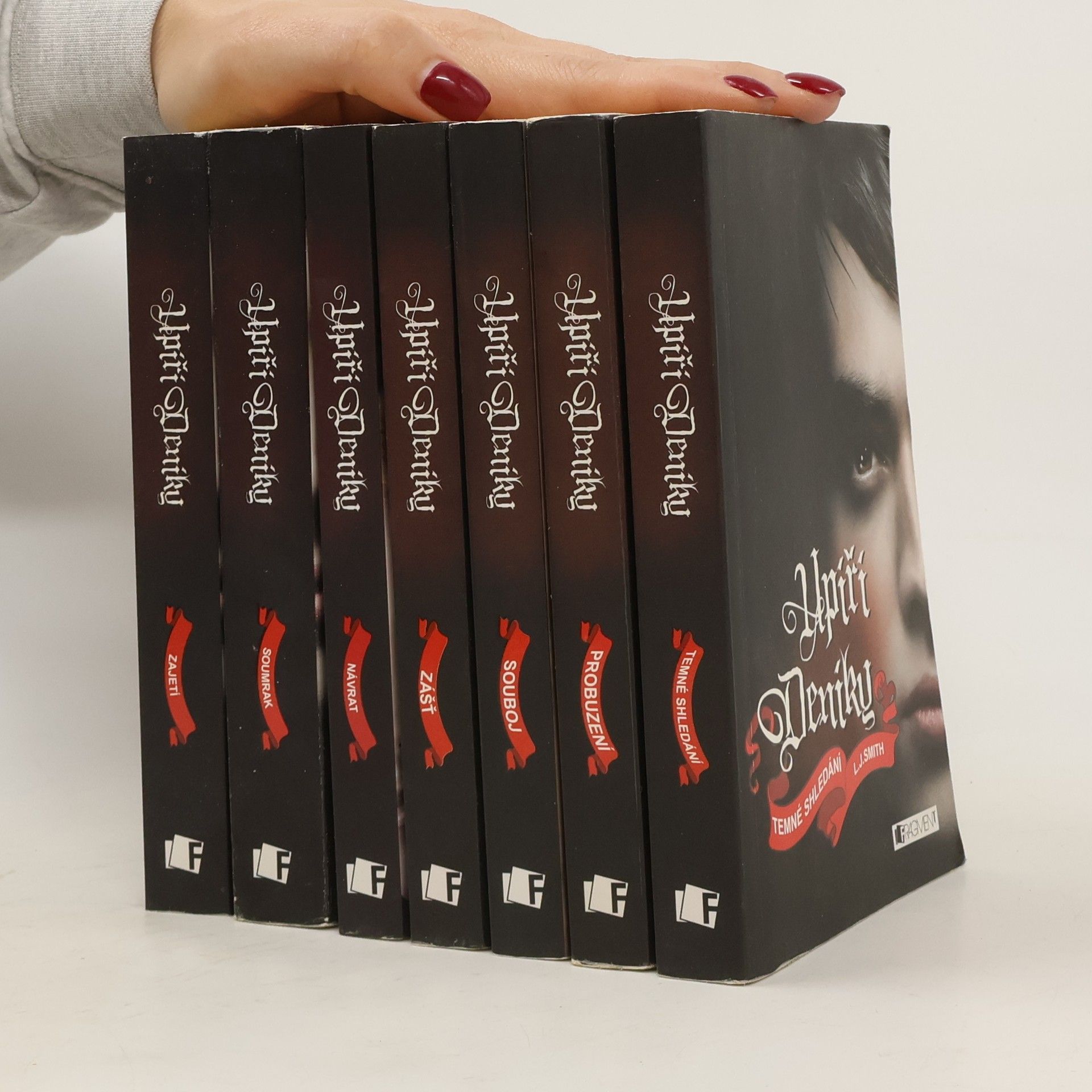 Lisa Jane Smith Upíří deníky 1-7