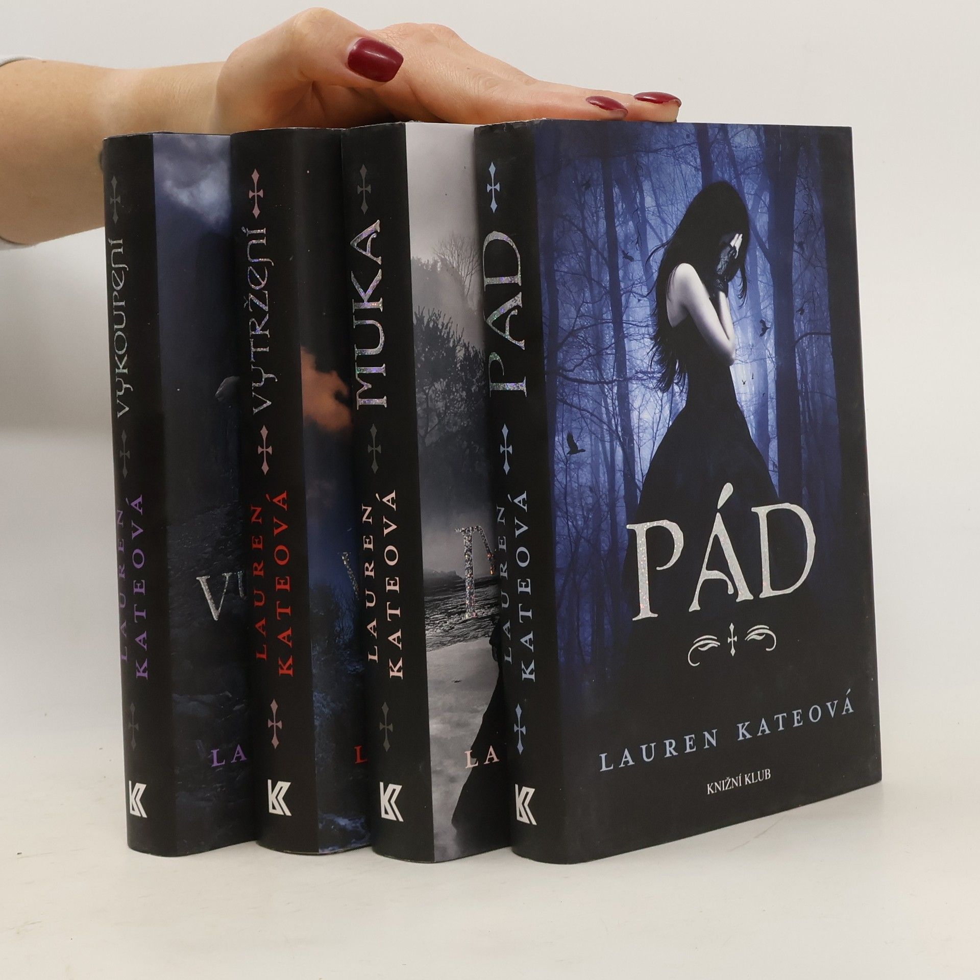 Lauren Kate Andělé 1.-4. díl. Pád. Muka. Vytržení. Vykoupení